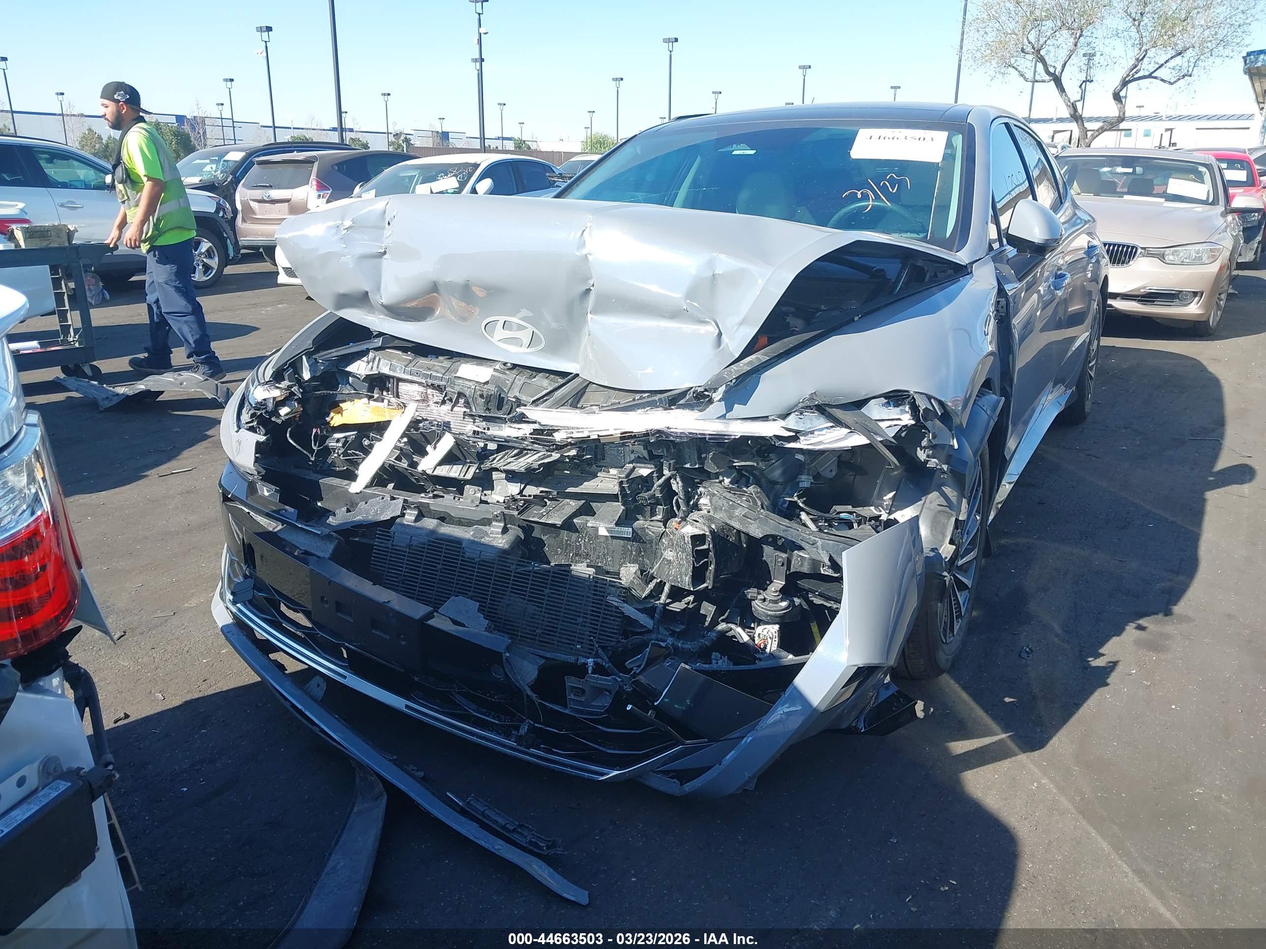 HYUNDAI SONATA image 6