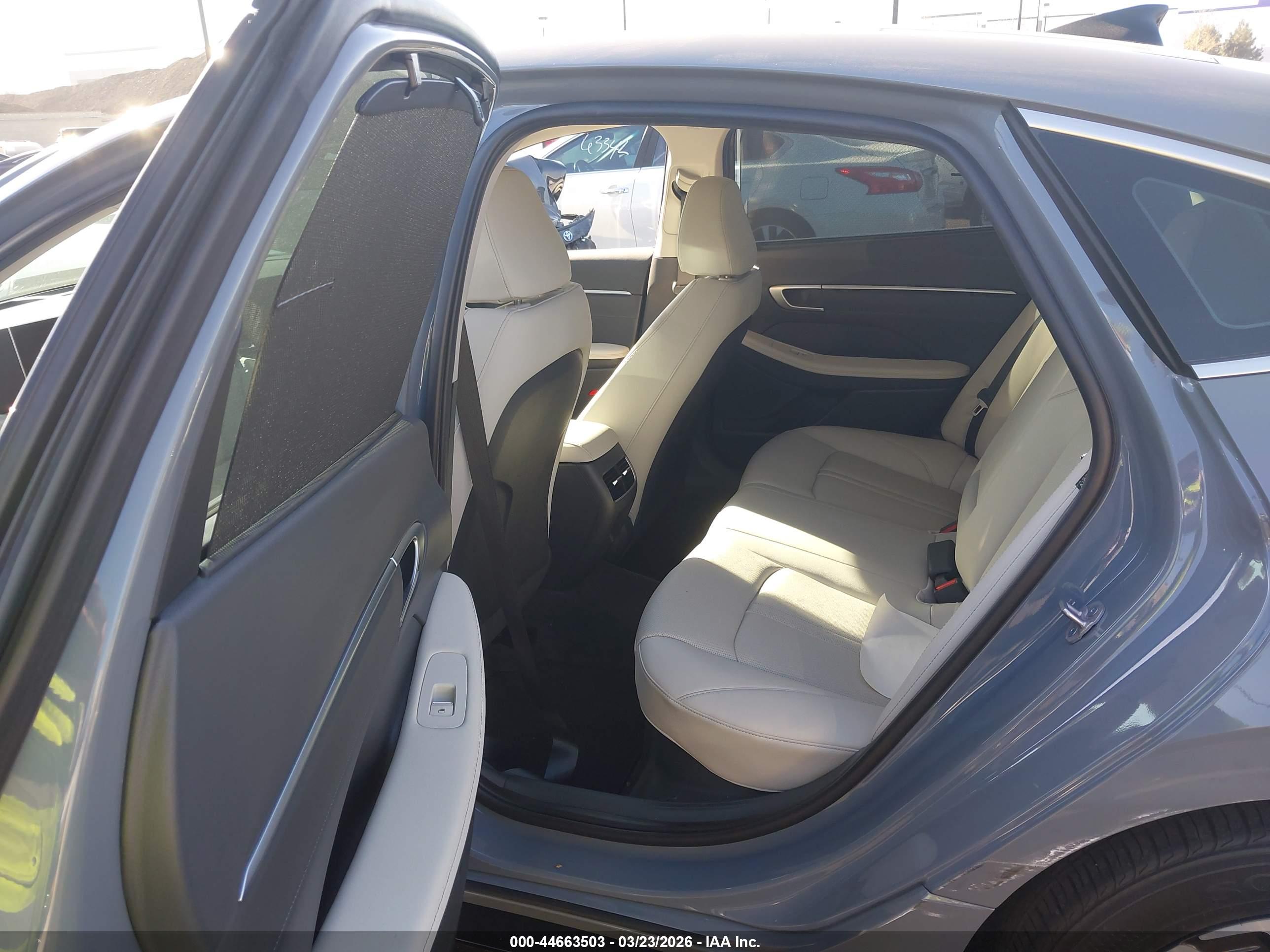 HYUNDAI SONATA image 8
