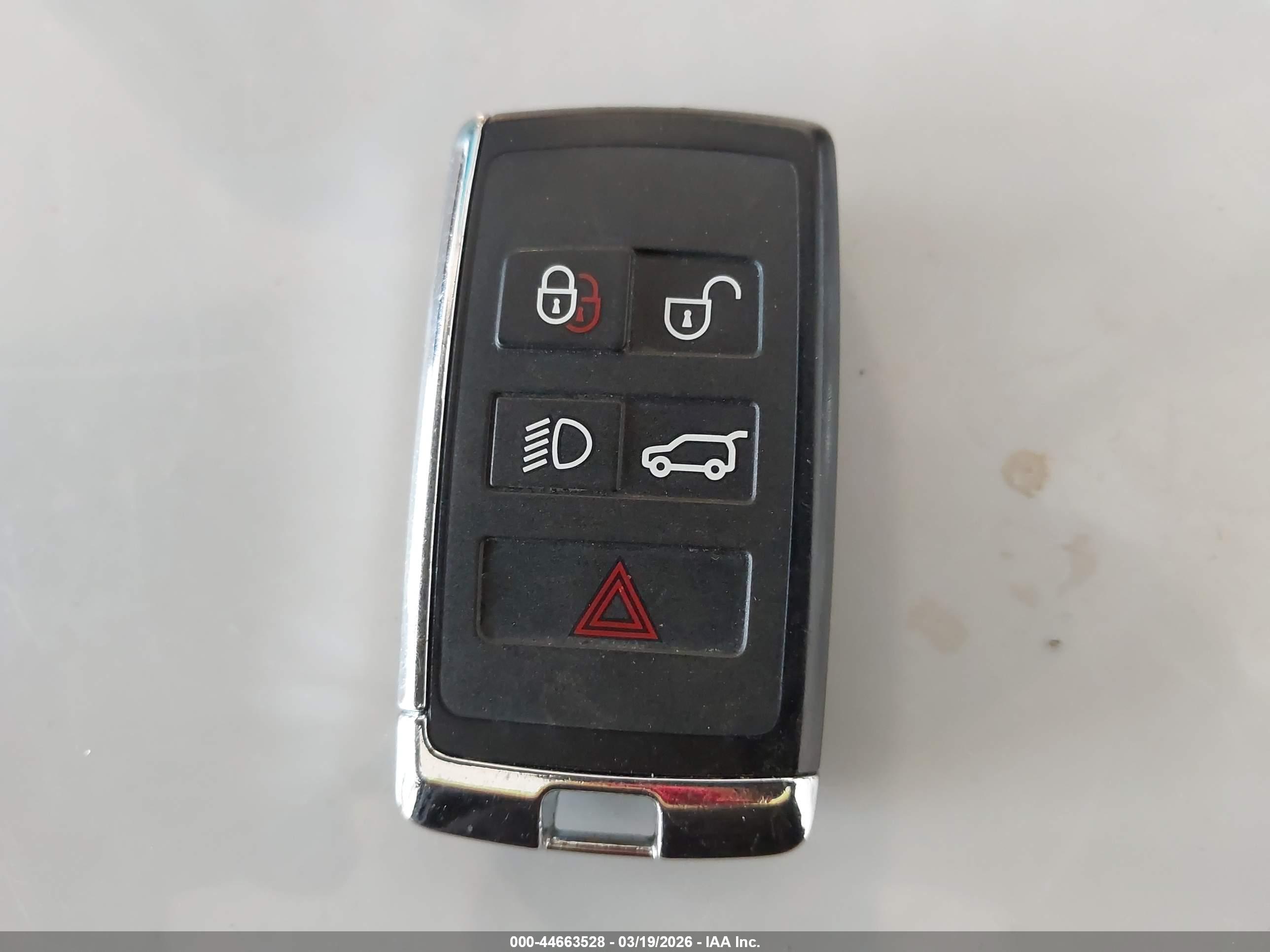 LAND ROVER image 11