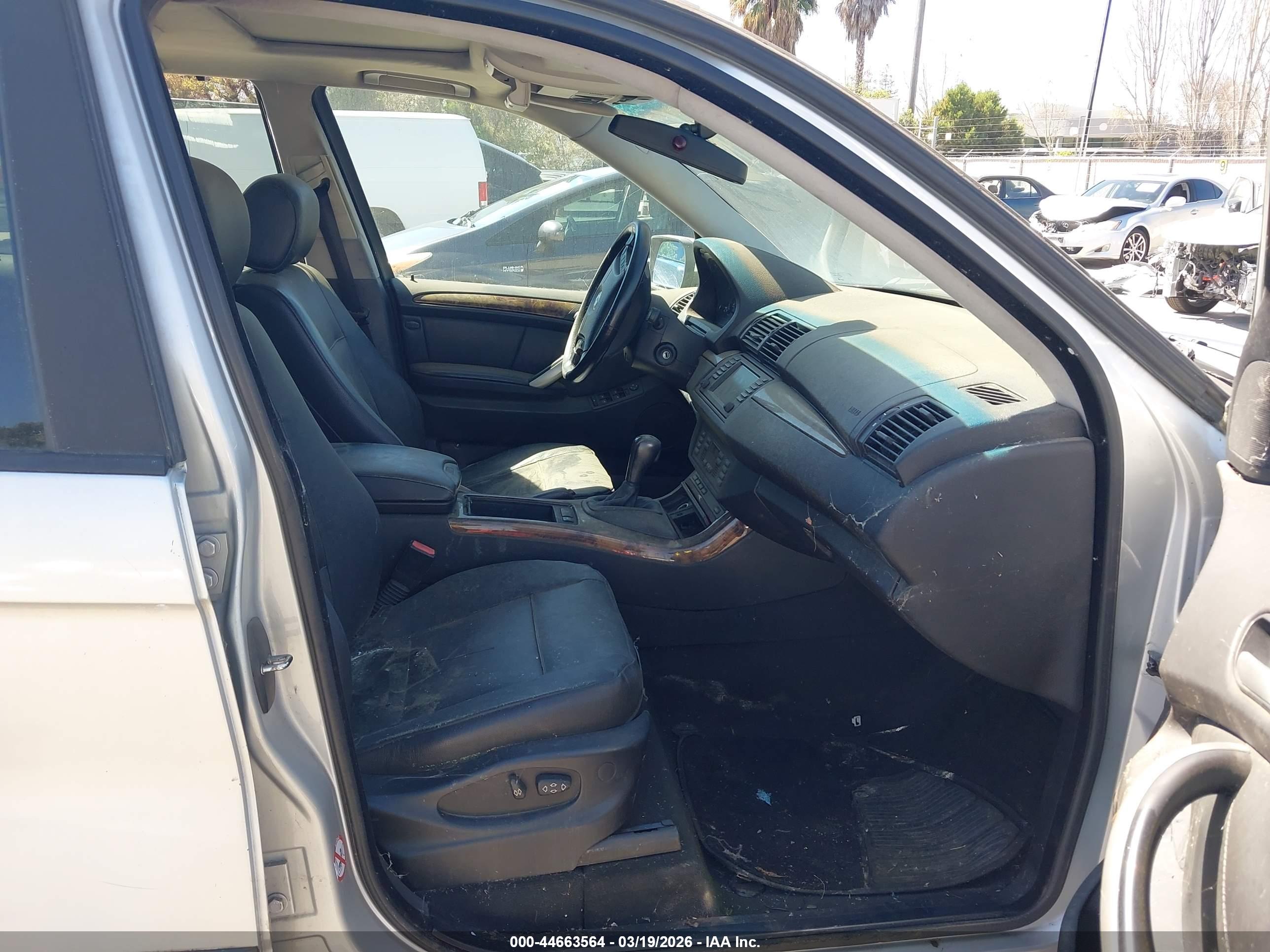 BMW X5 image 5