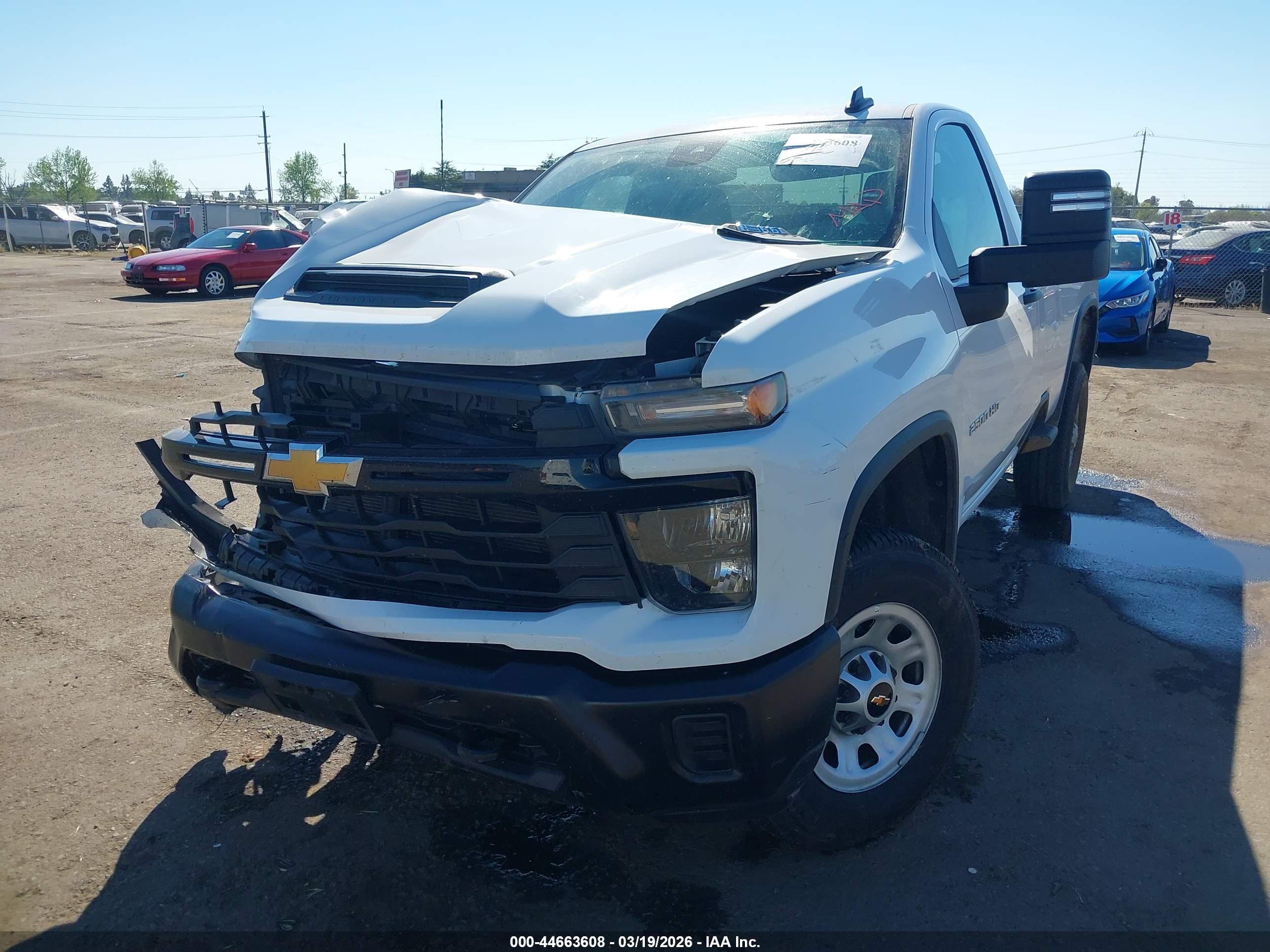 CHEVROLET SILVERADO image 2