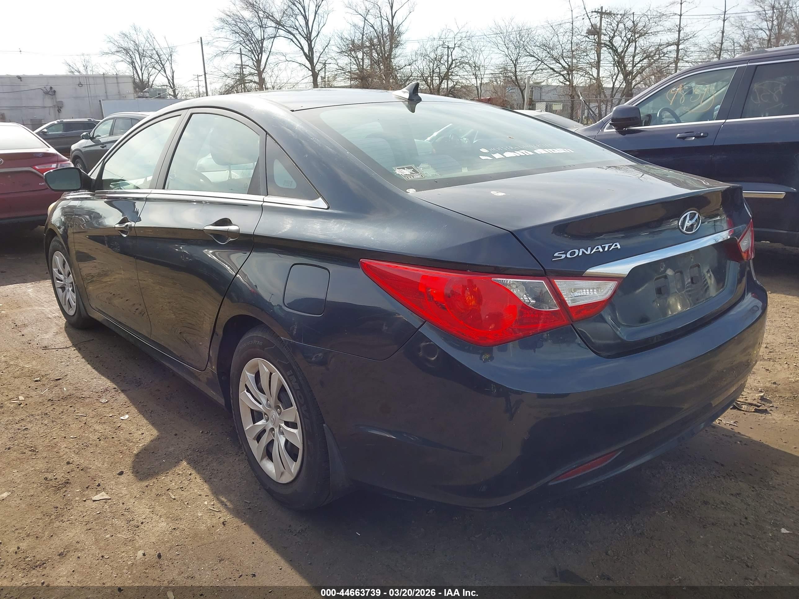 HYUNDAI SONATA image 3