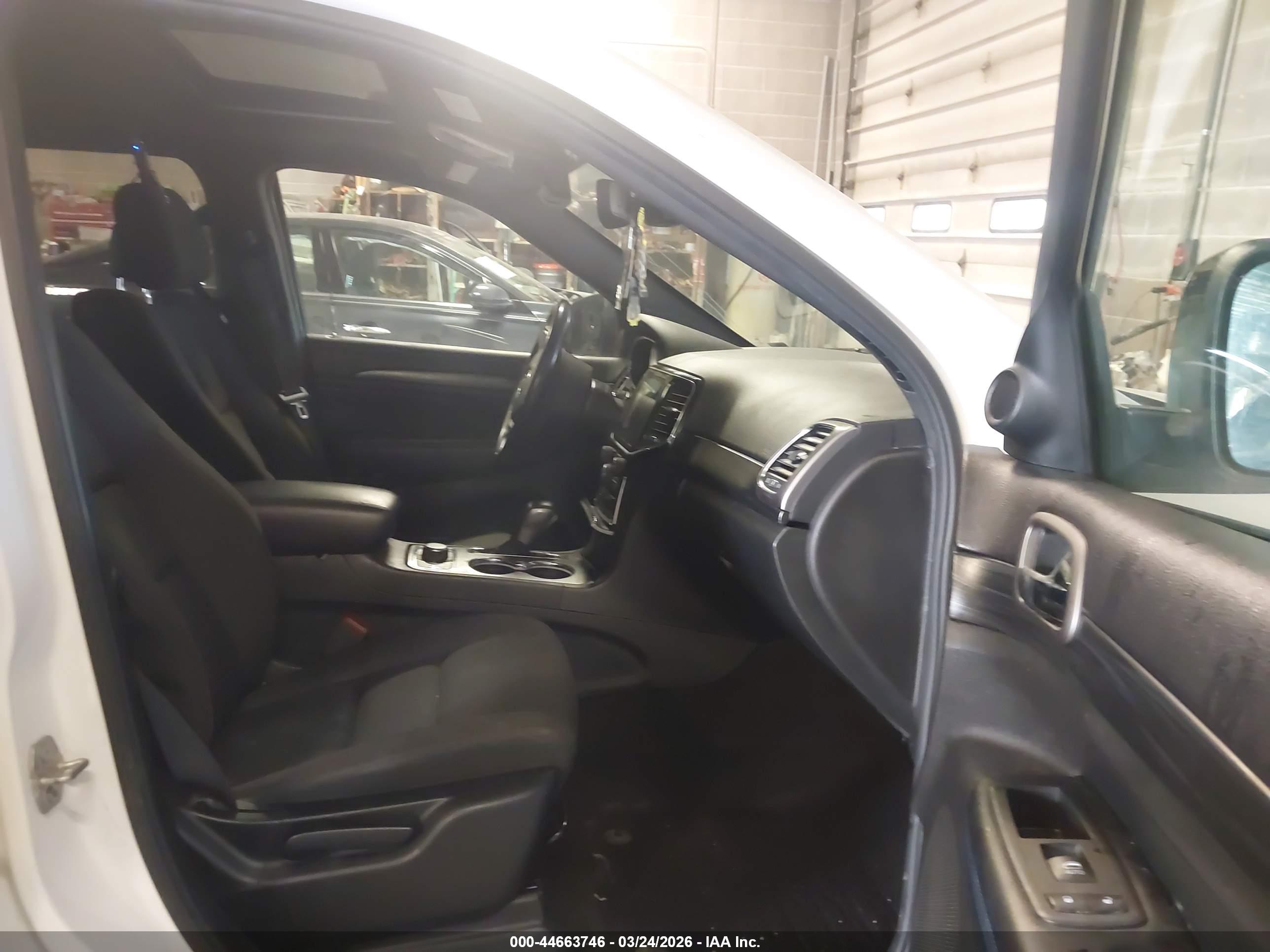 JEEP GRAND image 5