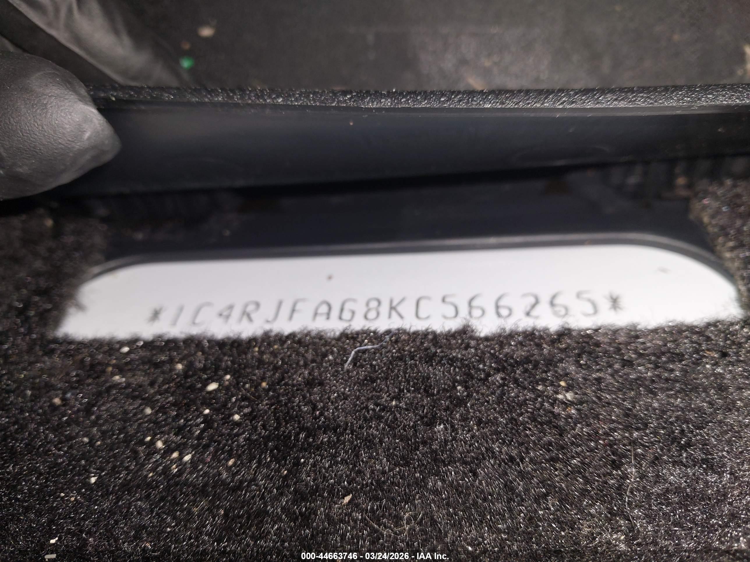 JEEP GRAND image 9