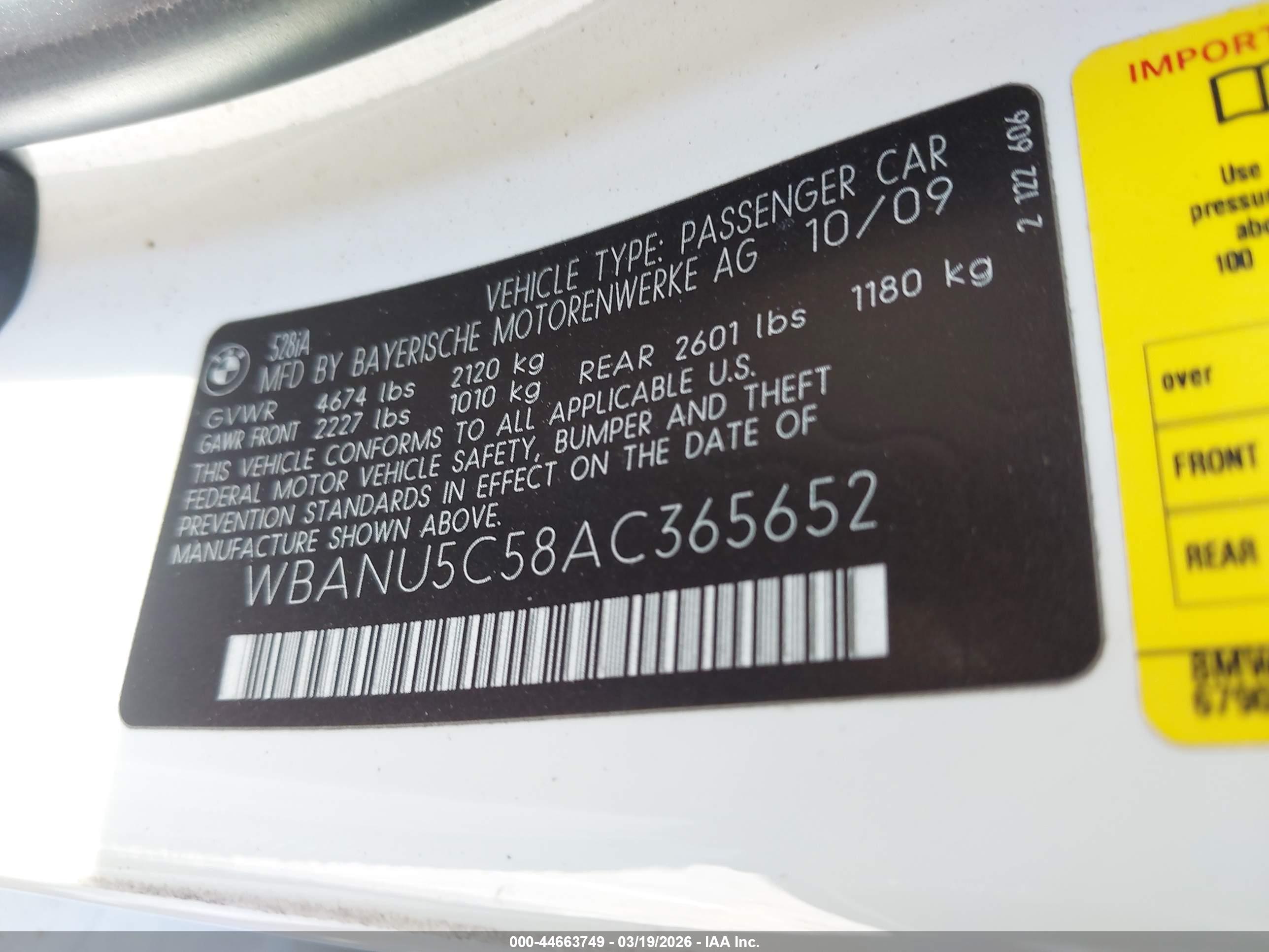 BMW 528I image 9