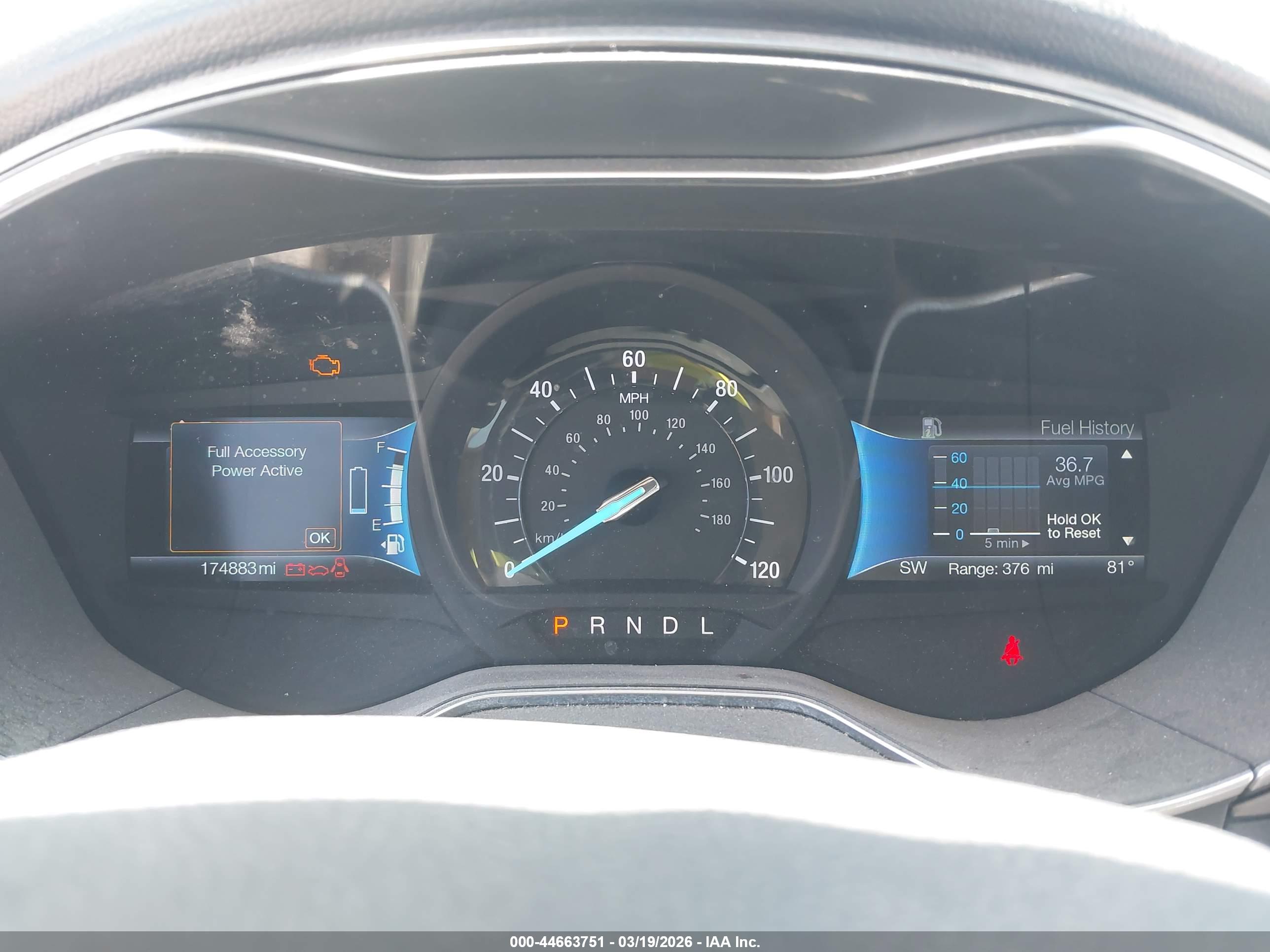 FORD FUSION image 7