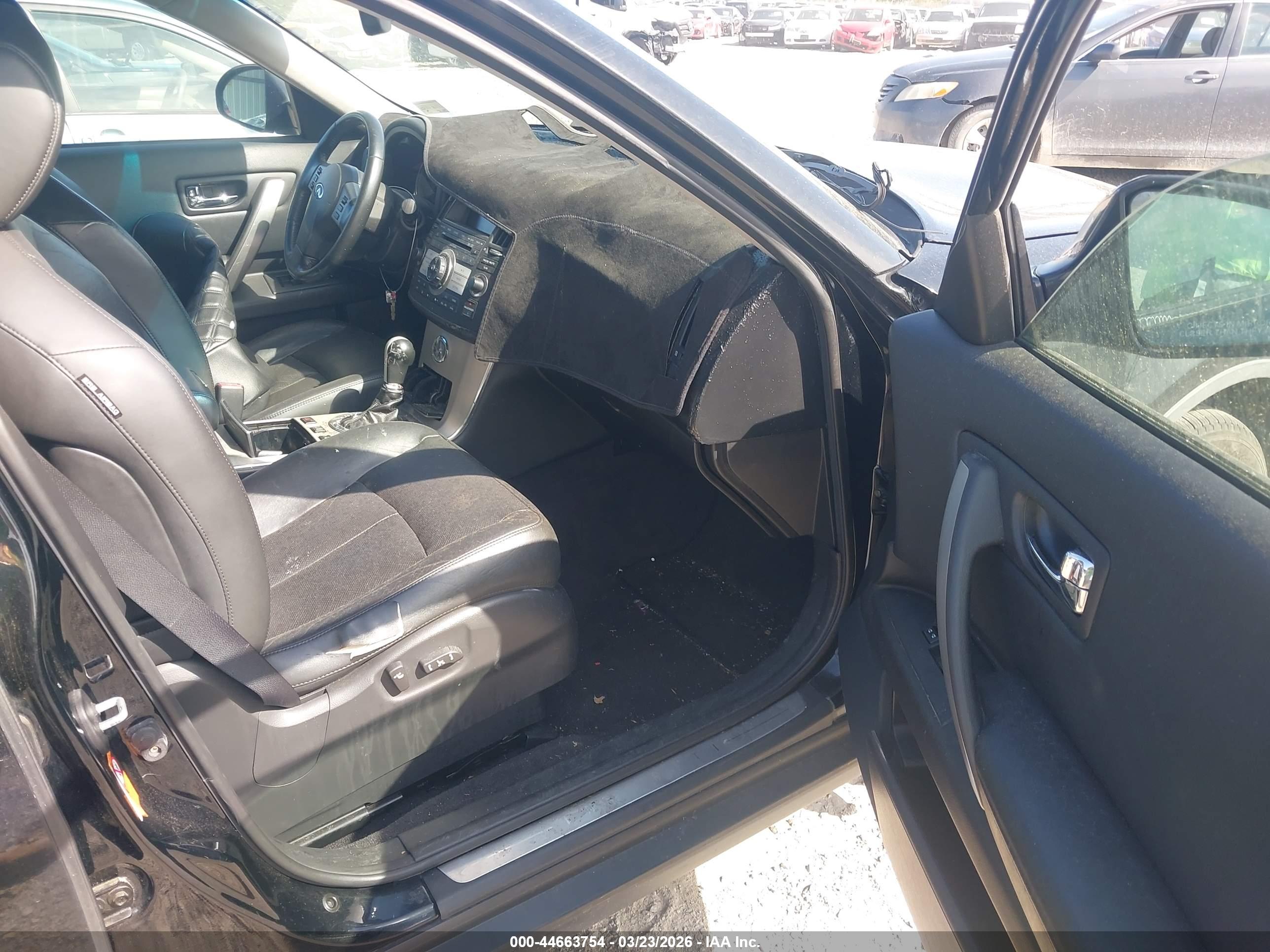 INFINITI FX35 image 5