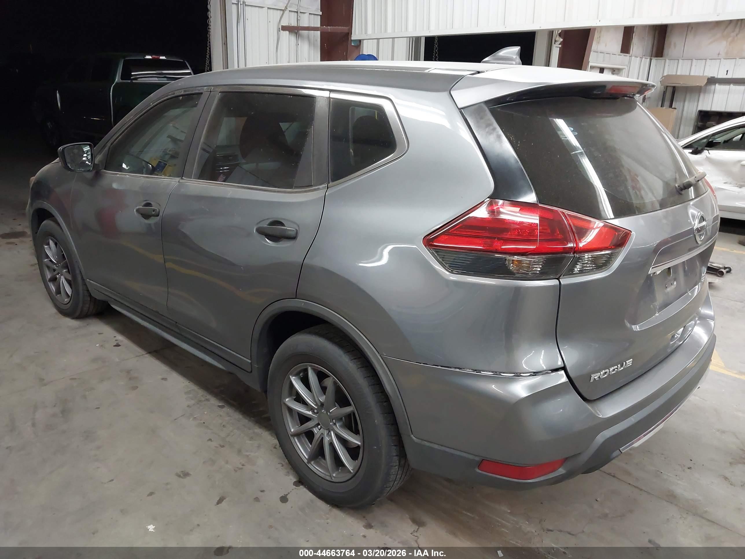 NISSAN ROGUE image 3