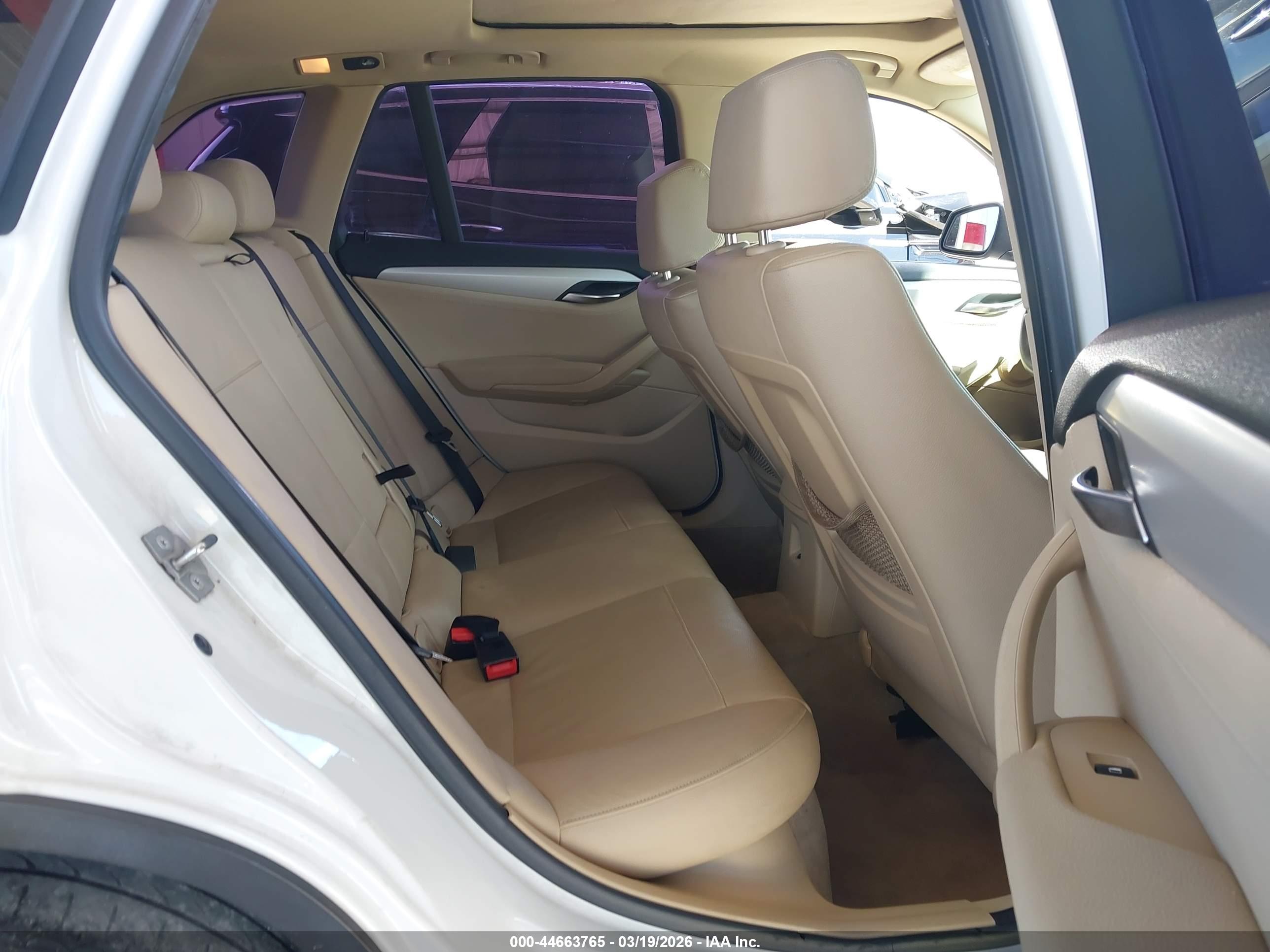 BMW X1 image 8
