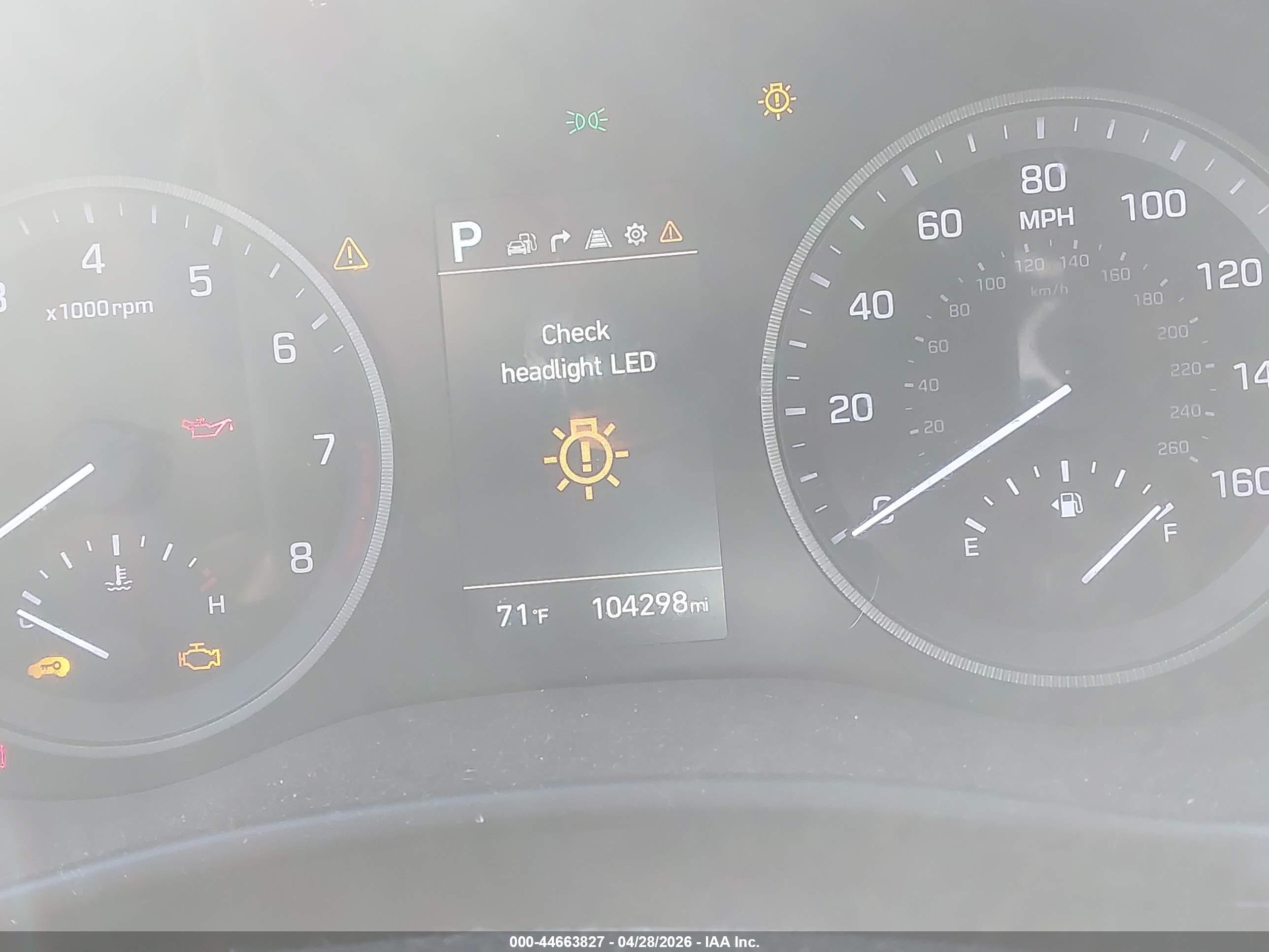 HYUNDAI TUCSON image 7