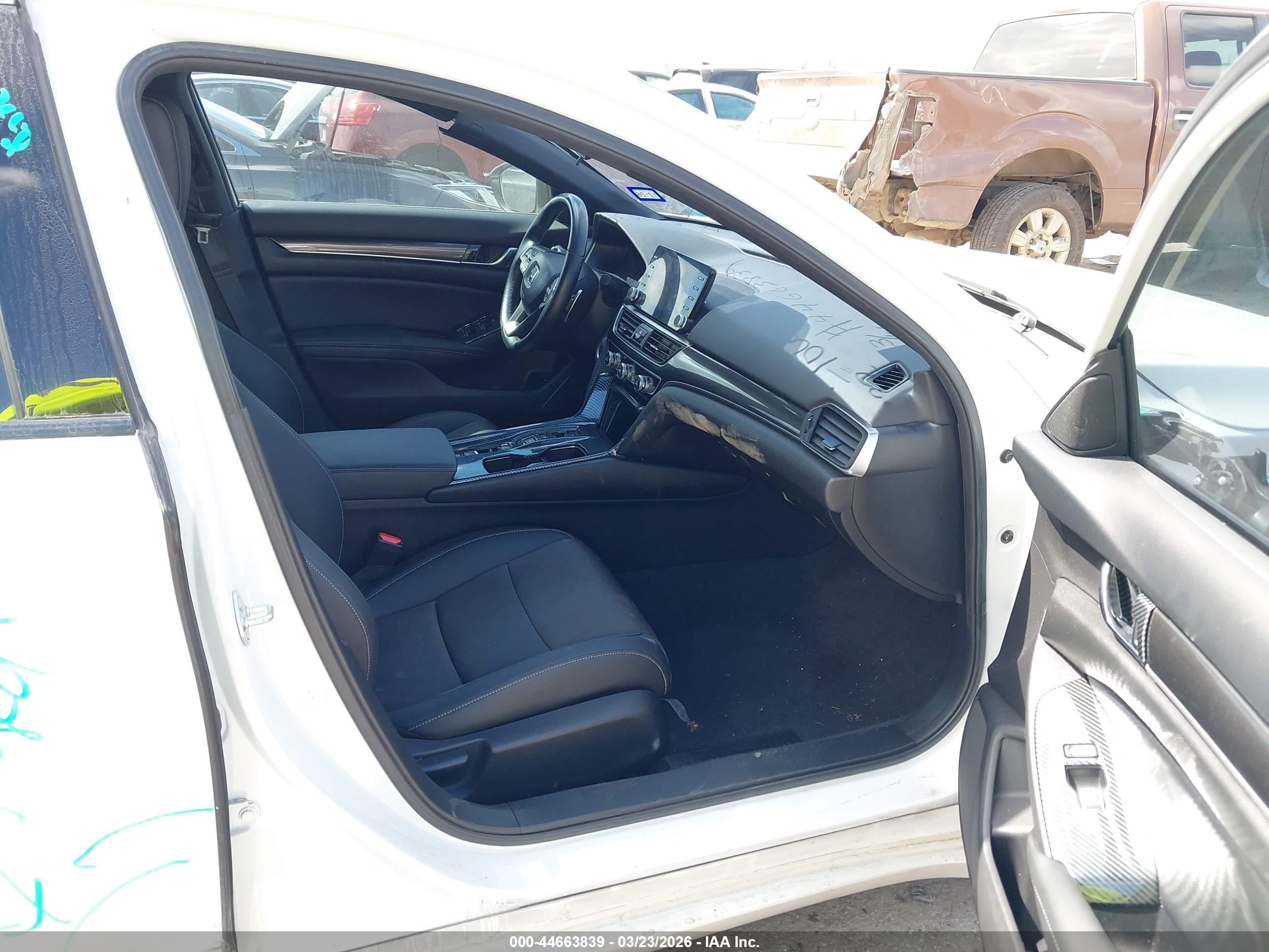 HONDA ACCORD image 5