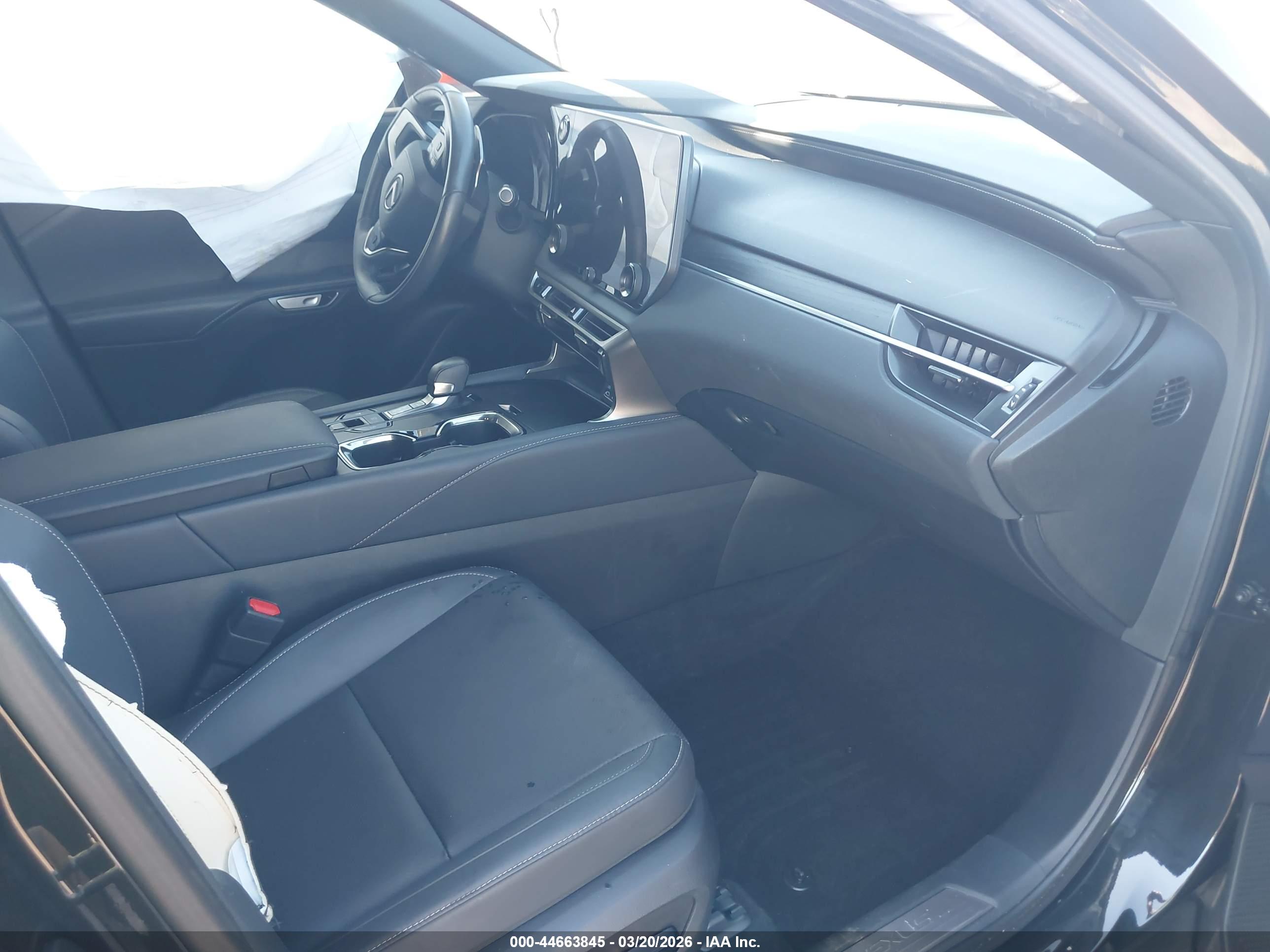 LEXUS RX image 5