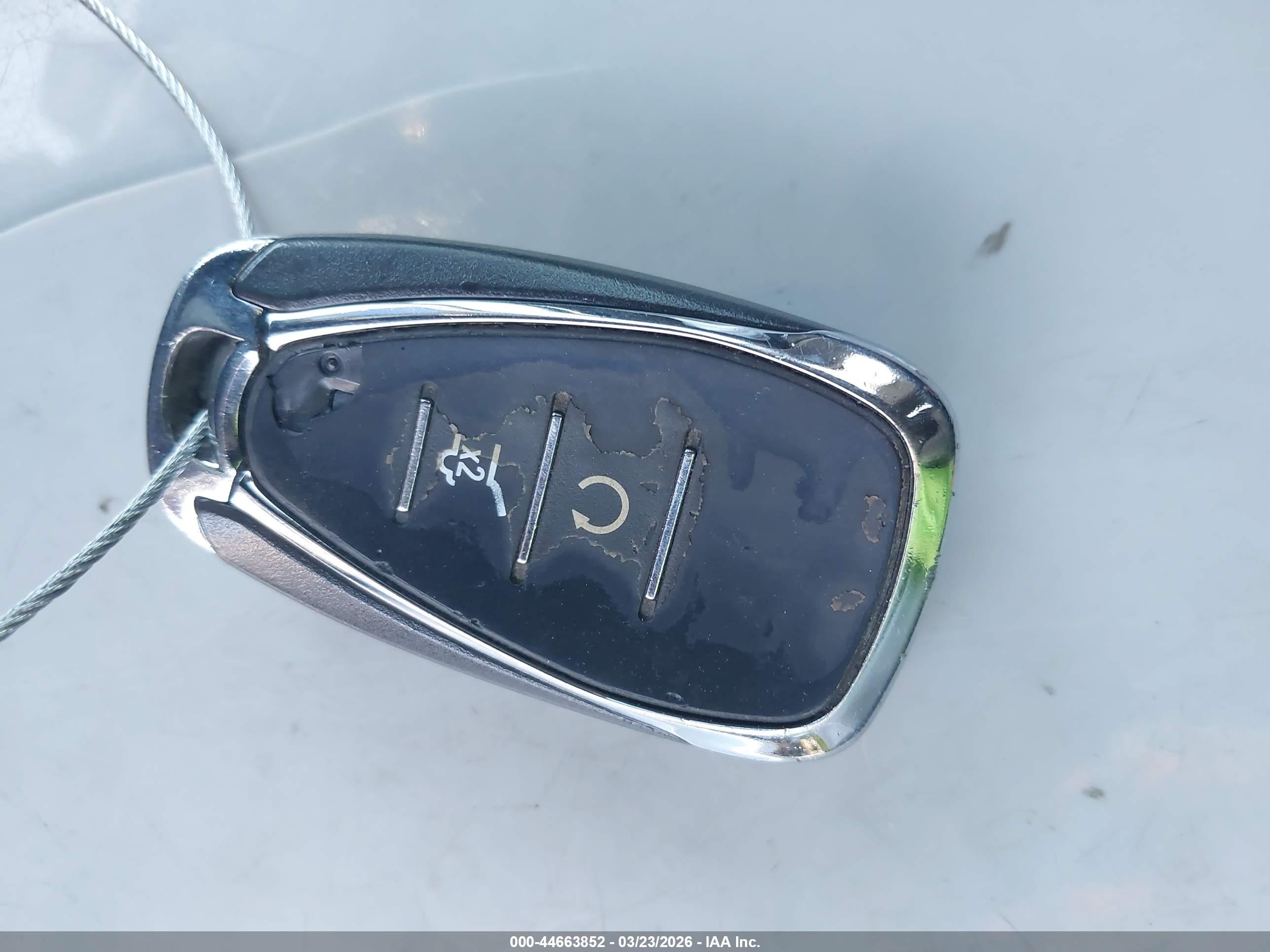 CHEVROLET EQUINOX image 11
