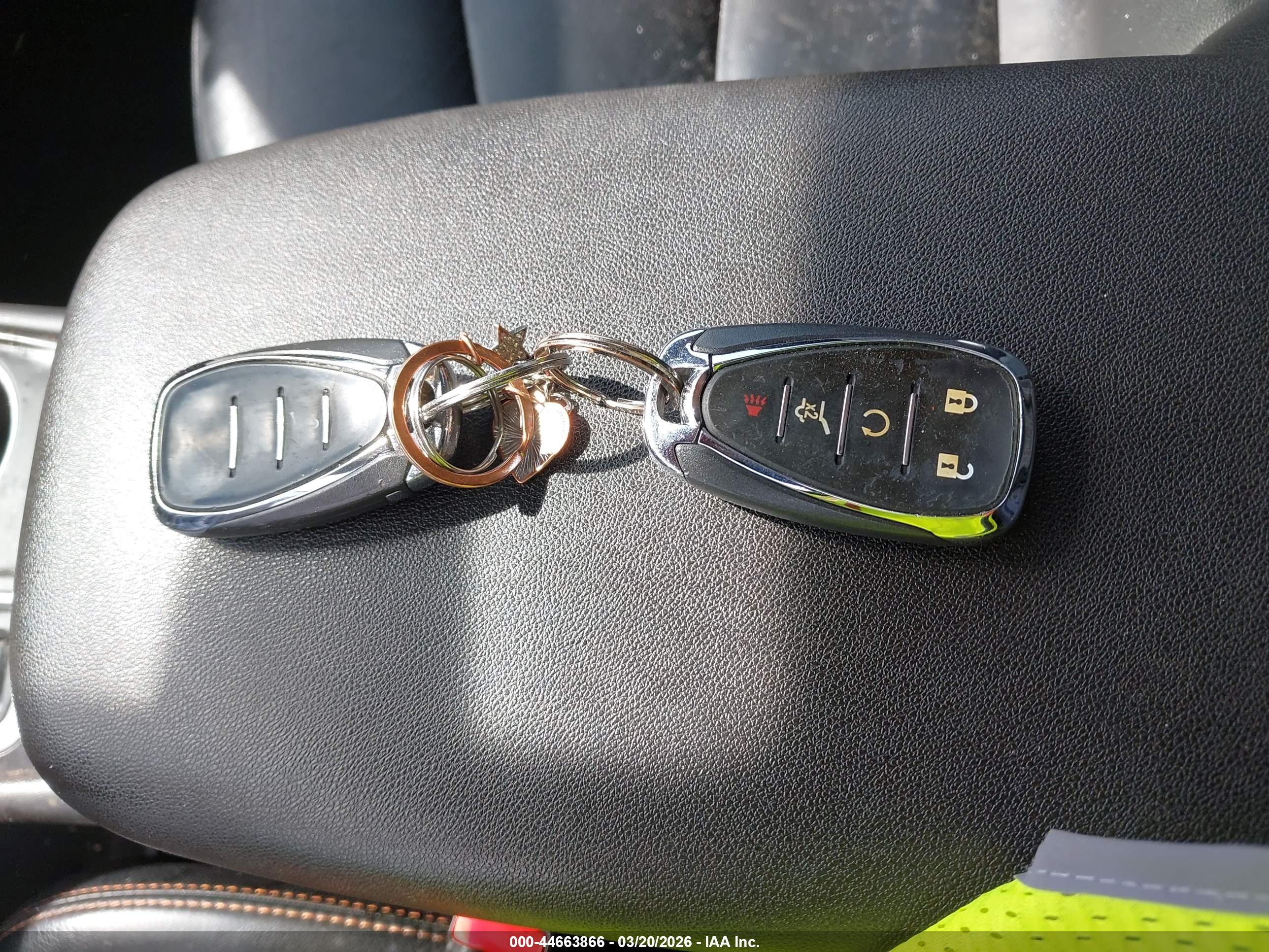 CHEVROLET EQUINOX image 11