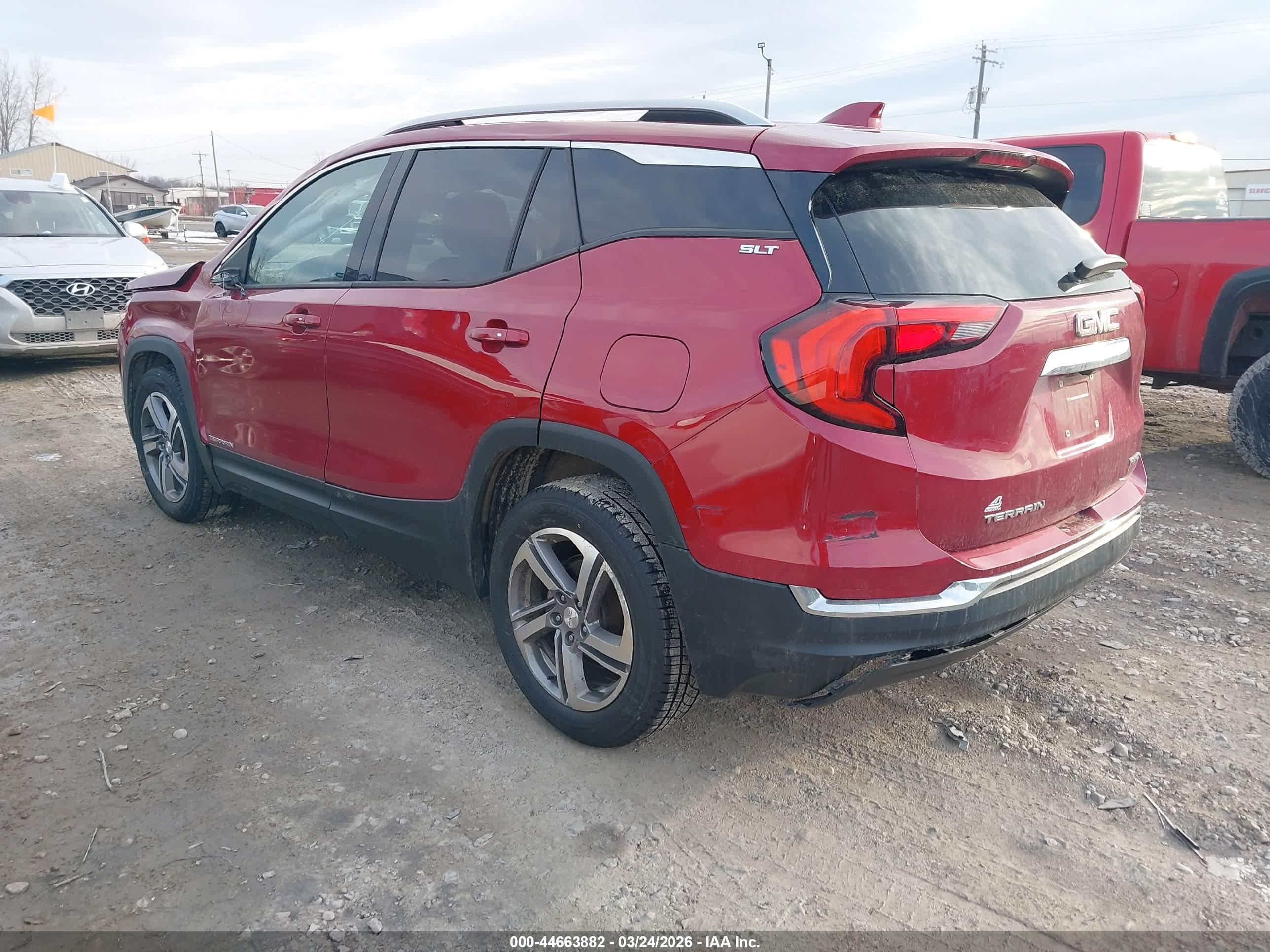 GMC TERRAIN image 3