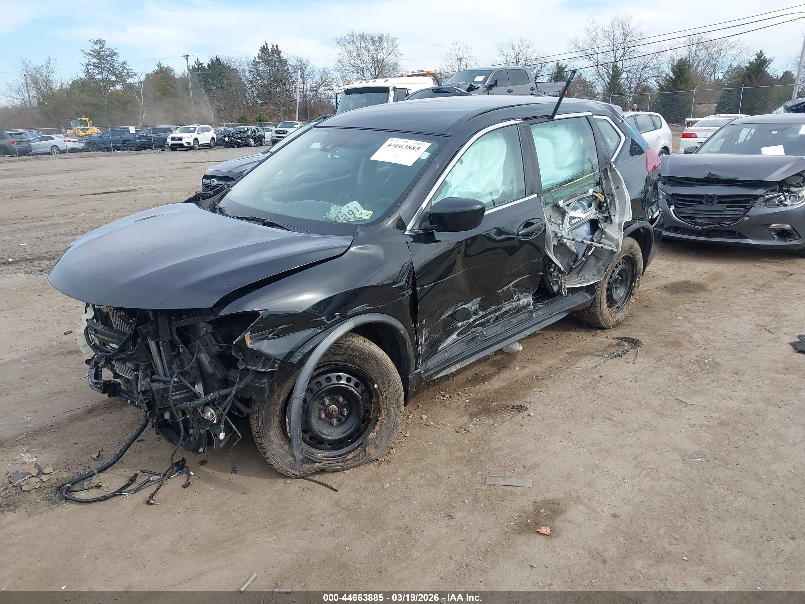 NISSAN ROGUE image 2