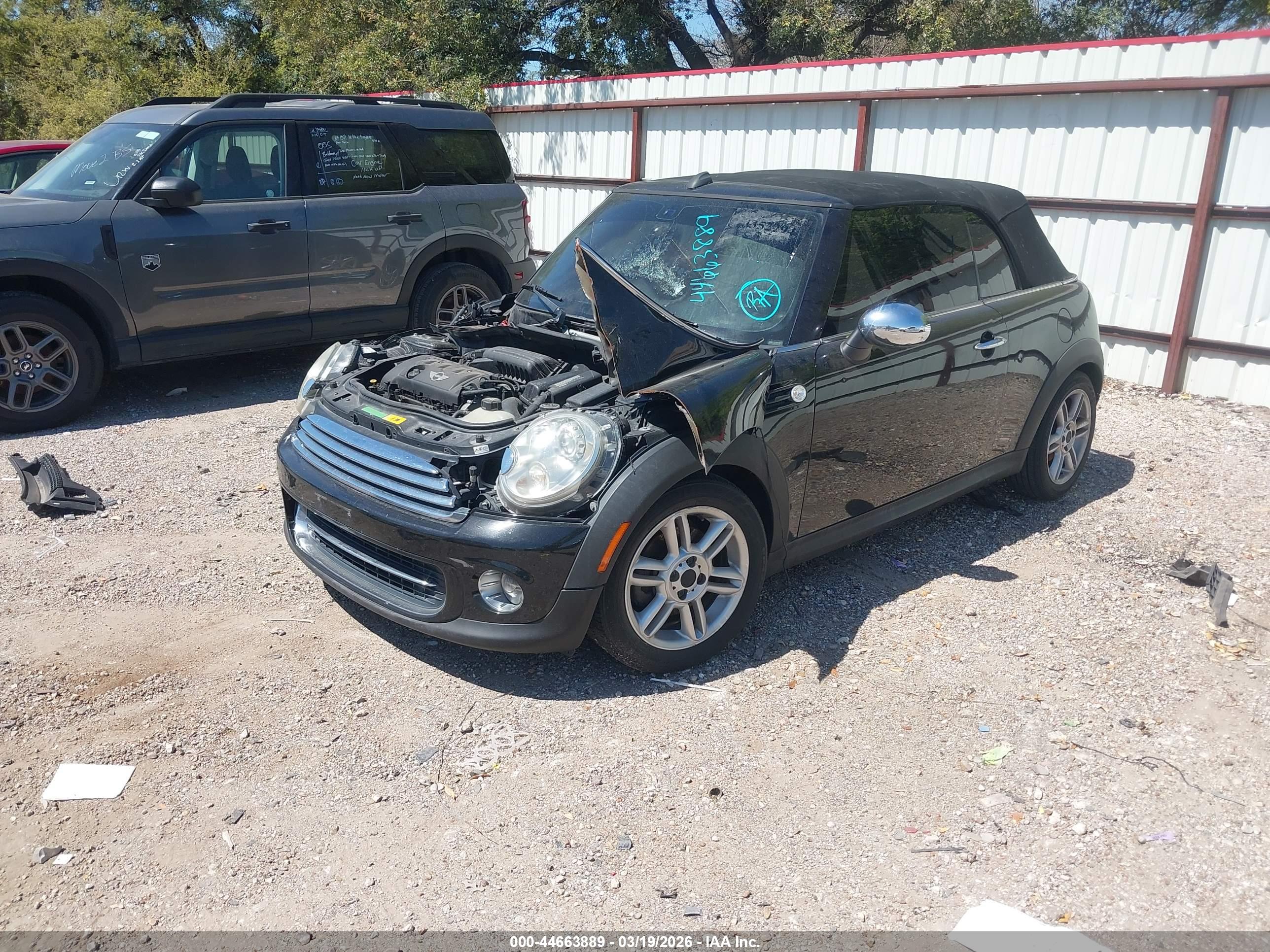MINI COOPER image 2