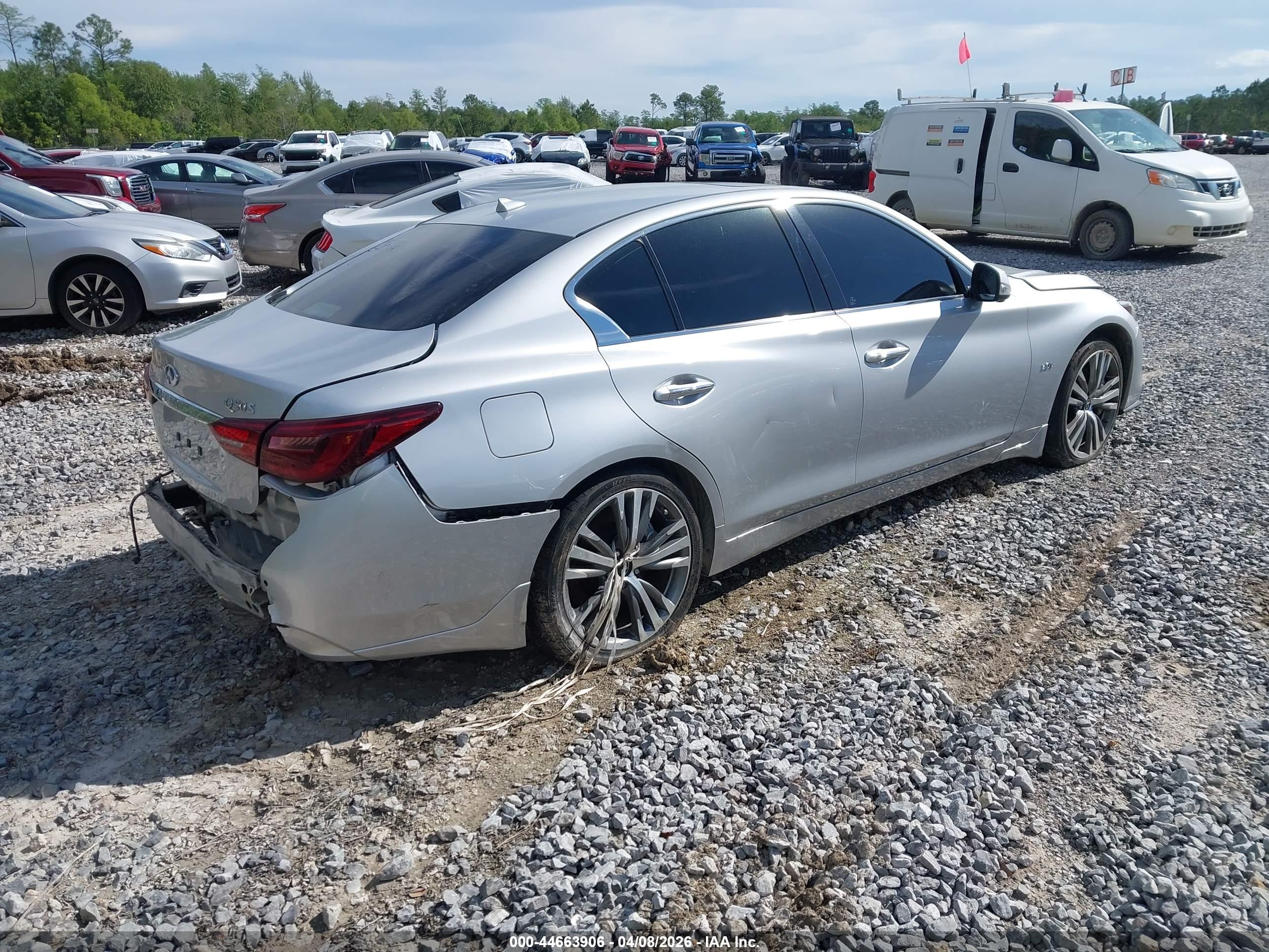 INFINITI Q50 image 4