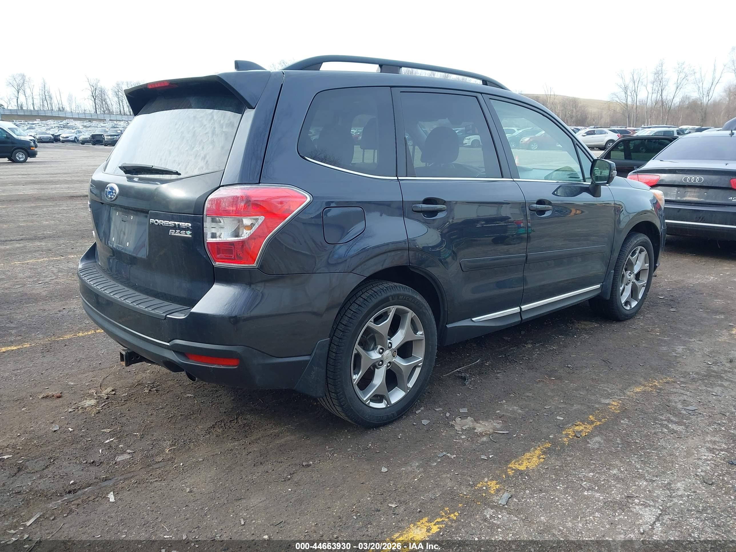 SUBARU FORESTER image 4