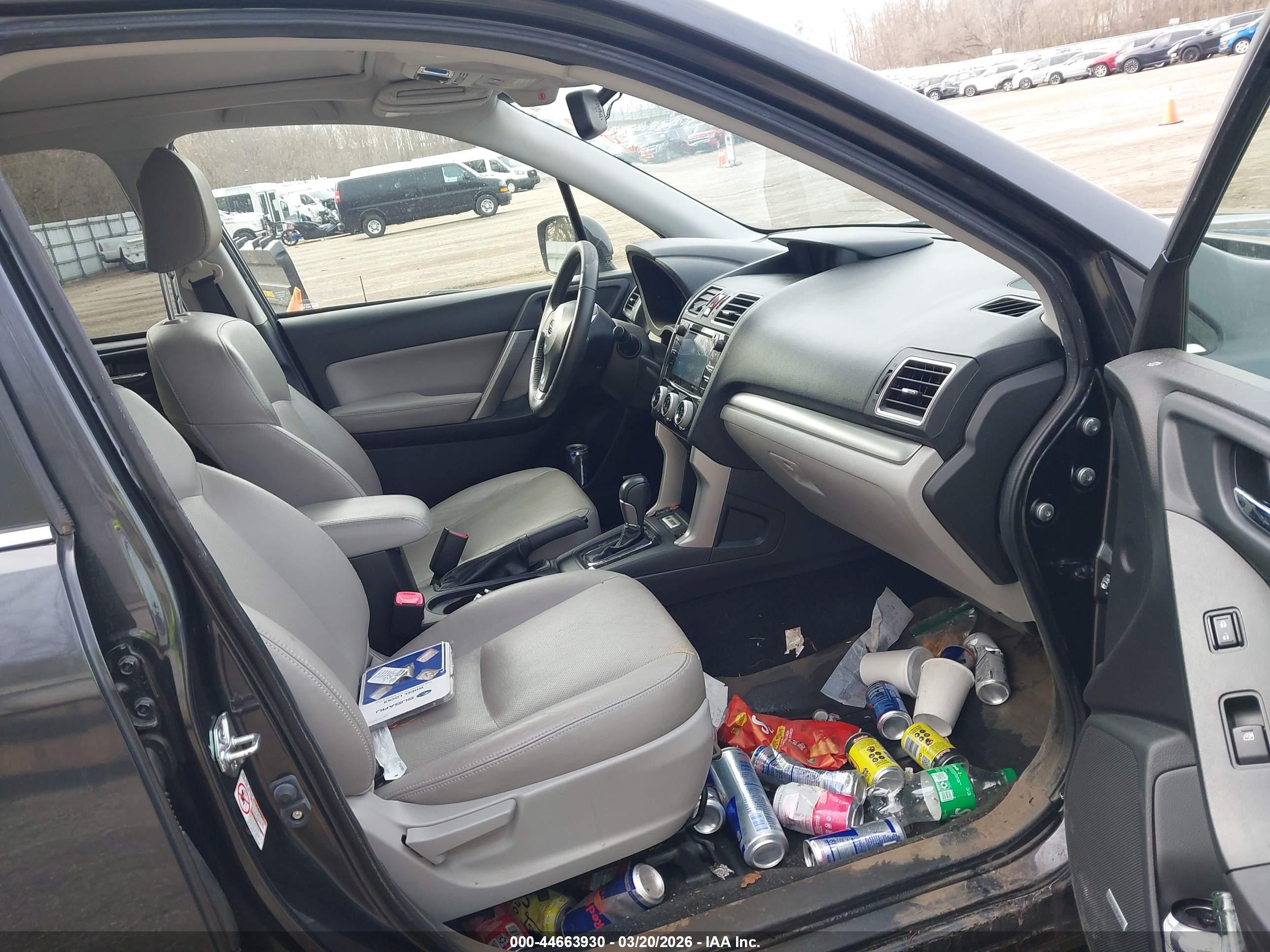 SUBARU FORESTER image 5