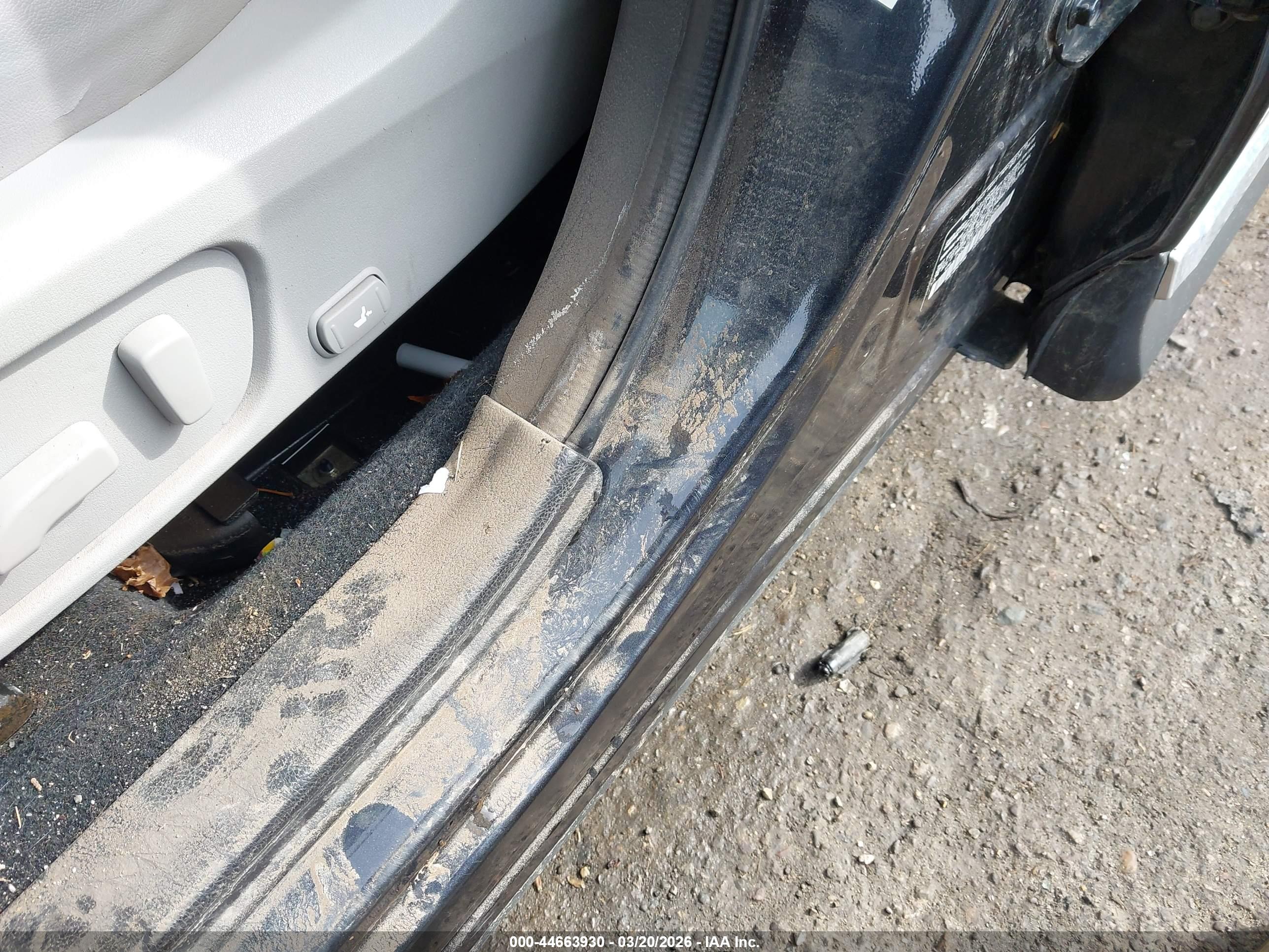 SUBARU FORESTER image 6
