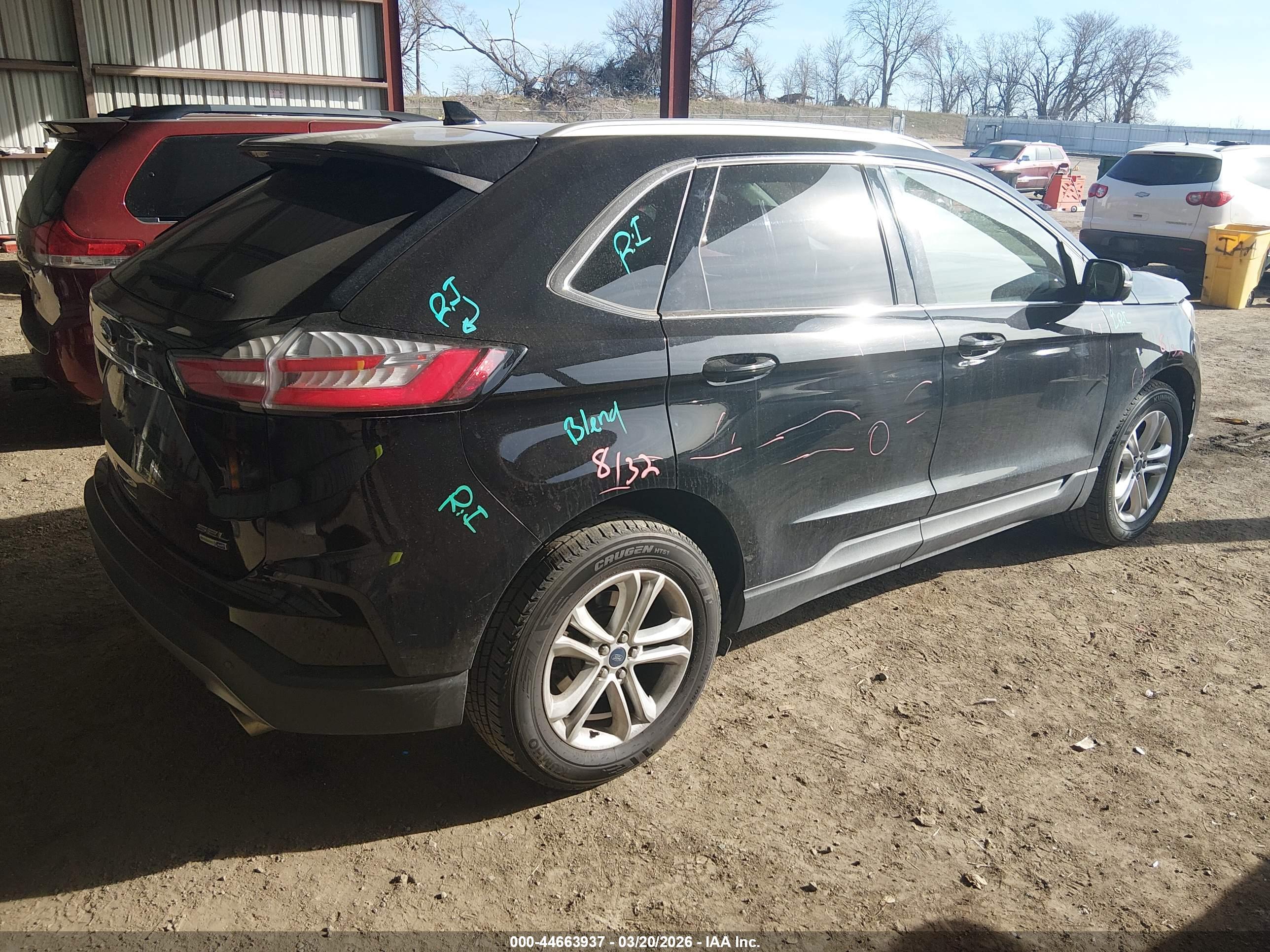 FORD EDGE image 4