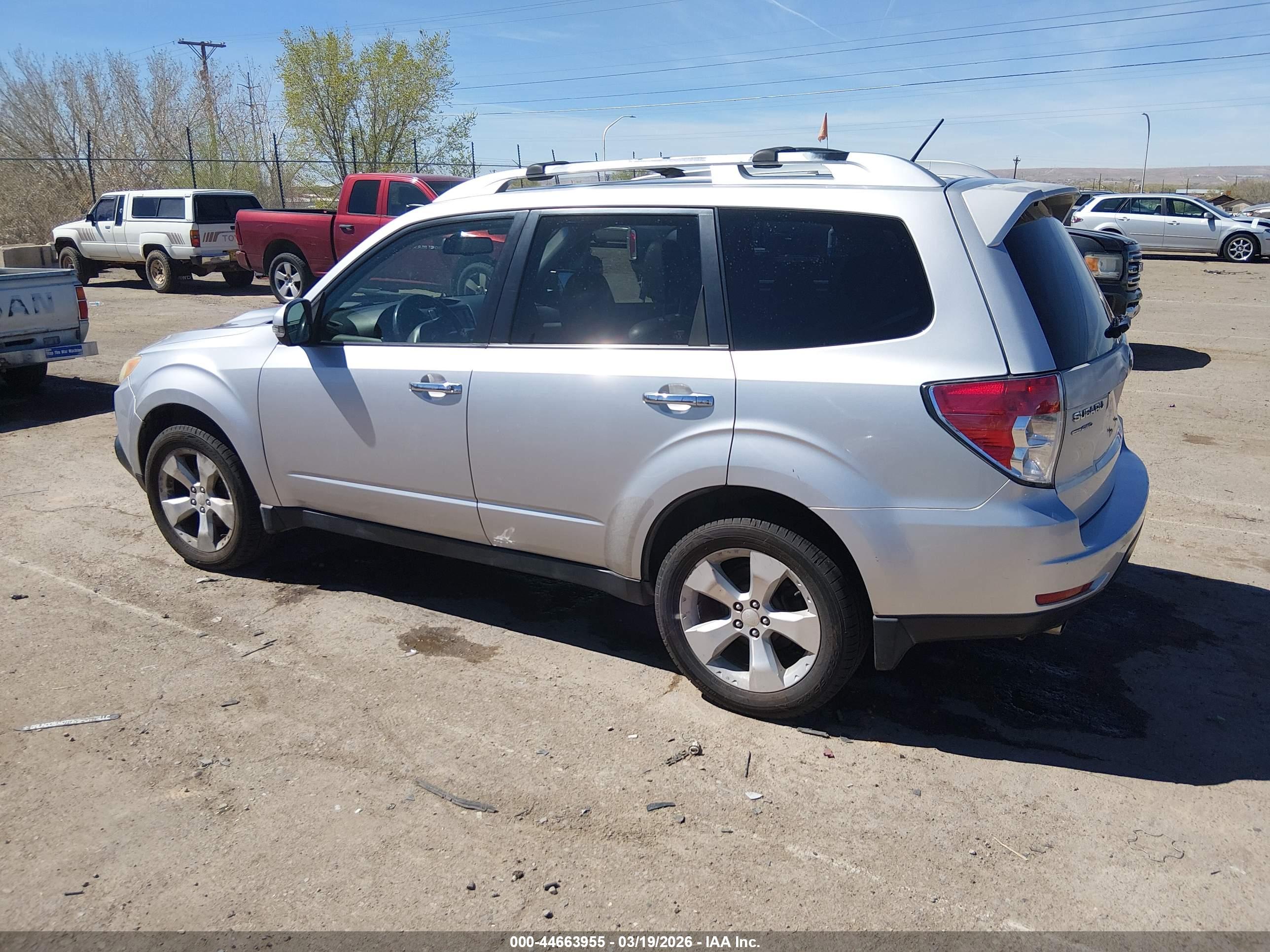 SUBARU FORESTER image 3