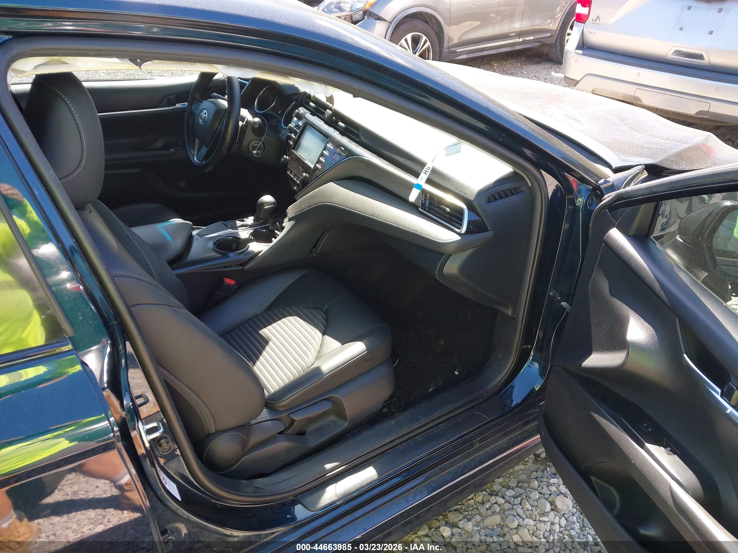 TOYOTA CAMRY image 5