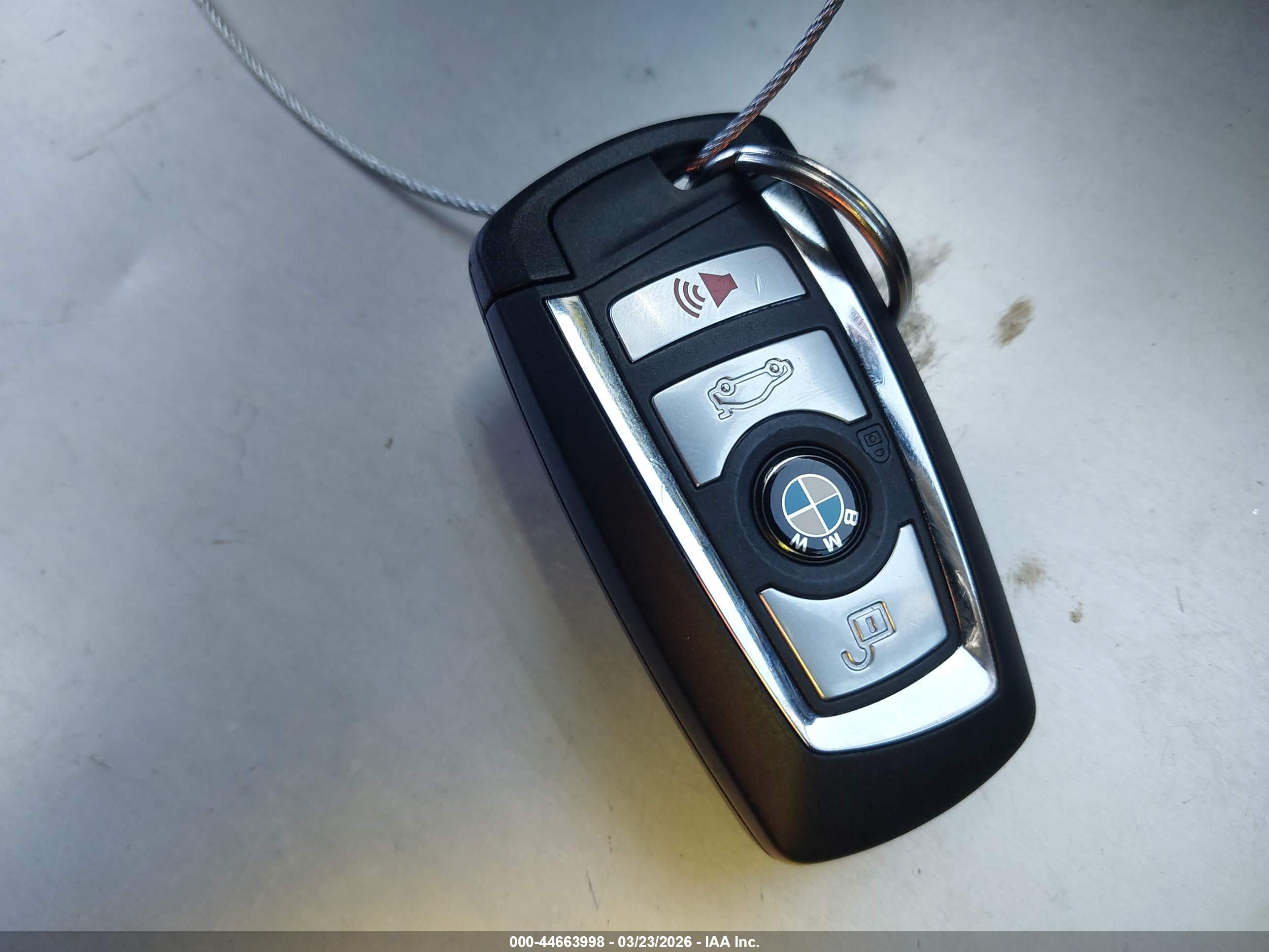 BMW 528I image 11