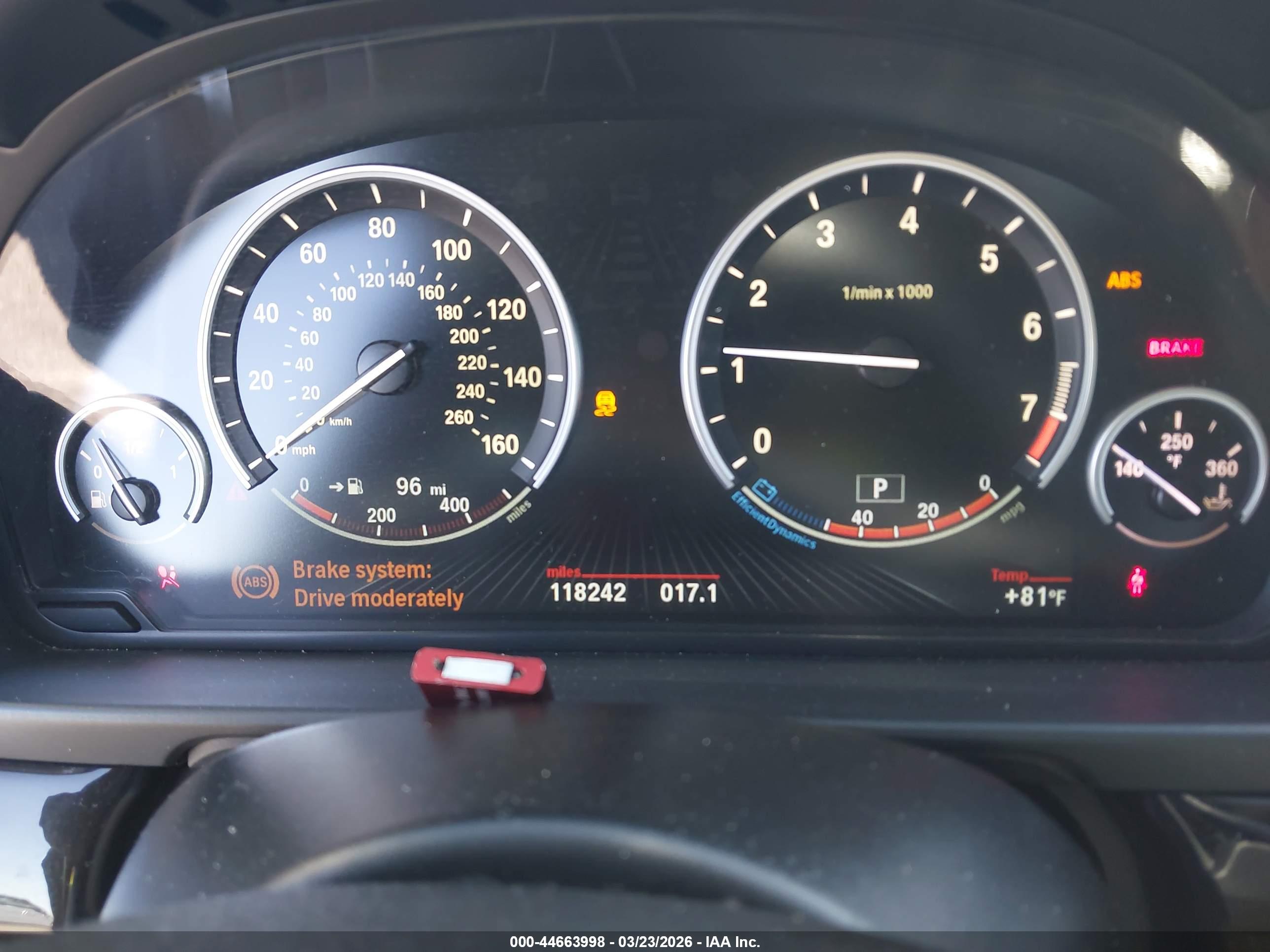 BMW 528I image 7