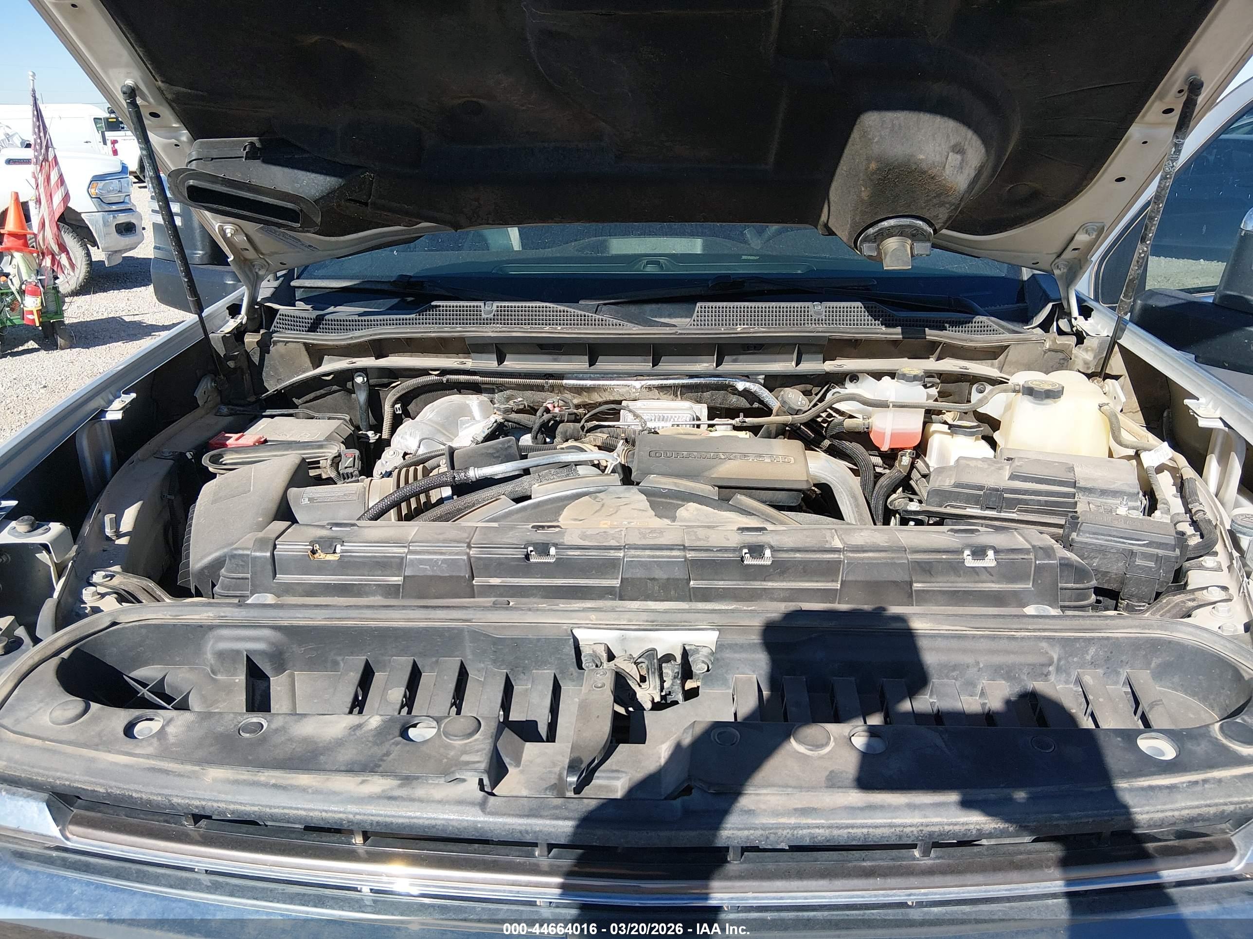 CHEVROLET SILVERADO image 10