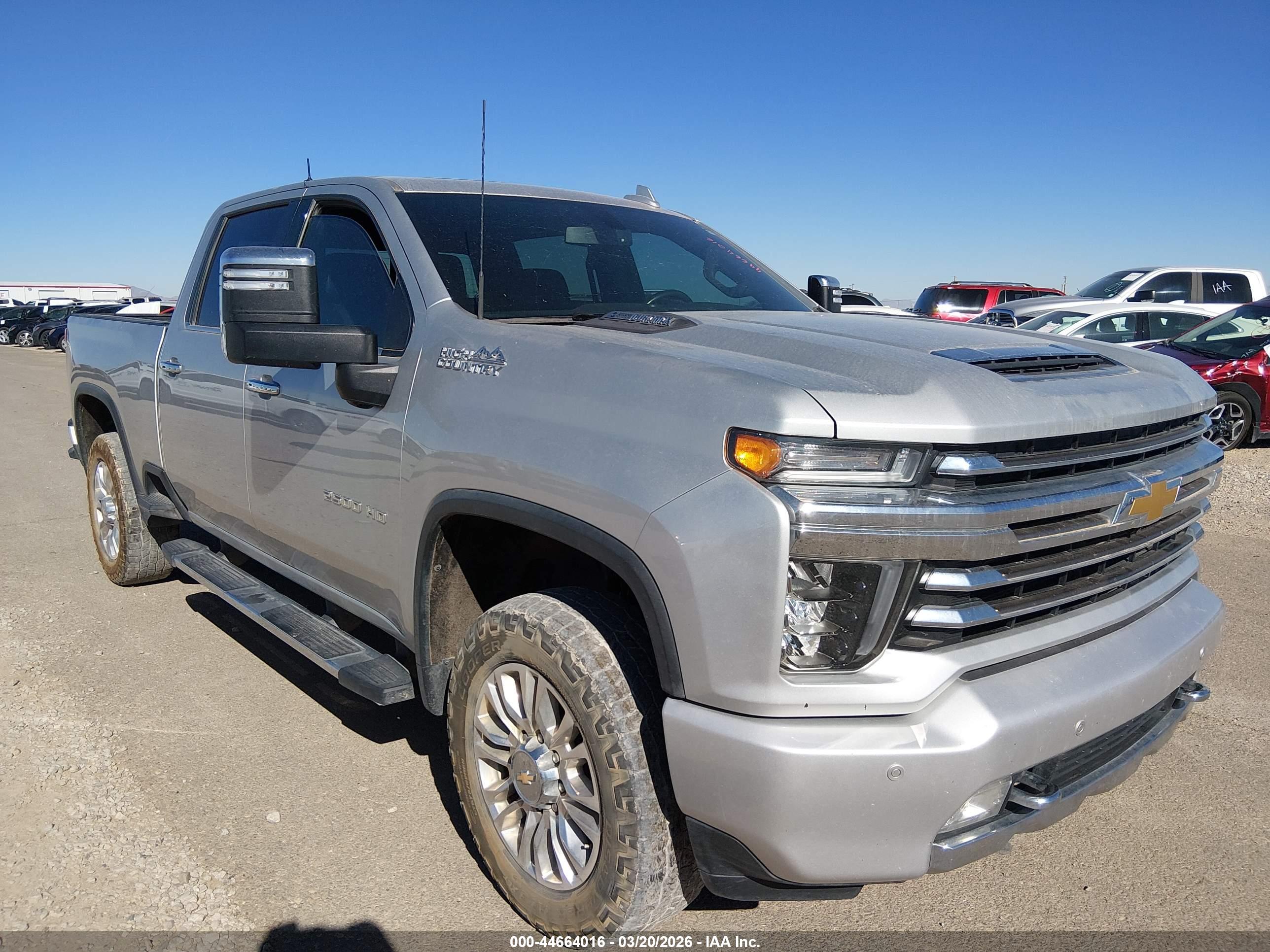 CHEVROLET SILVERADO image 6