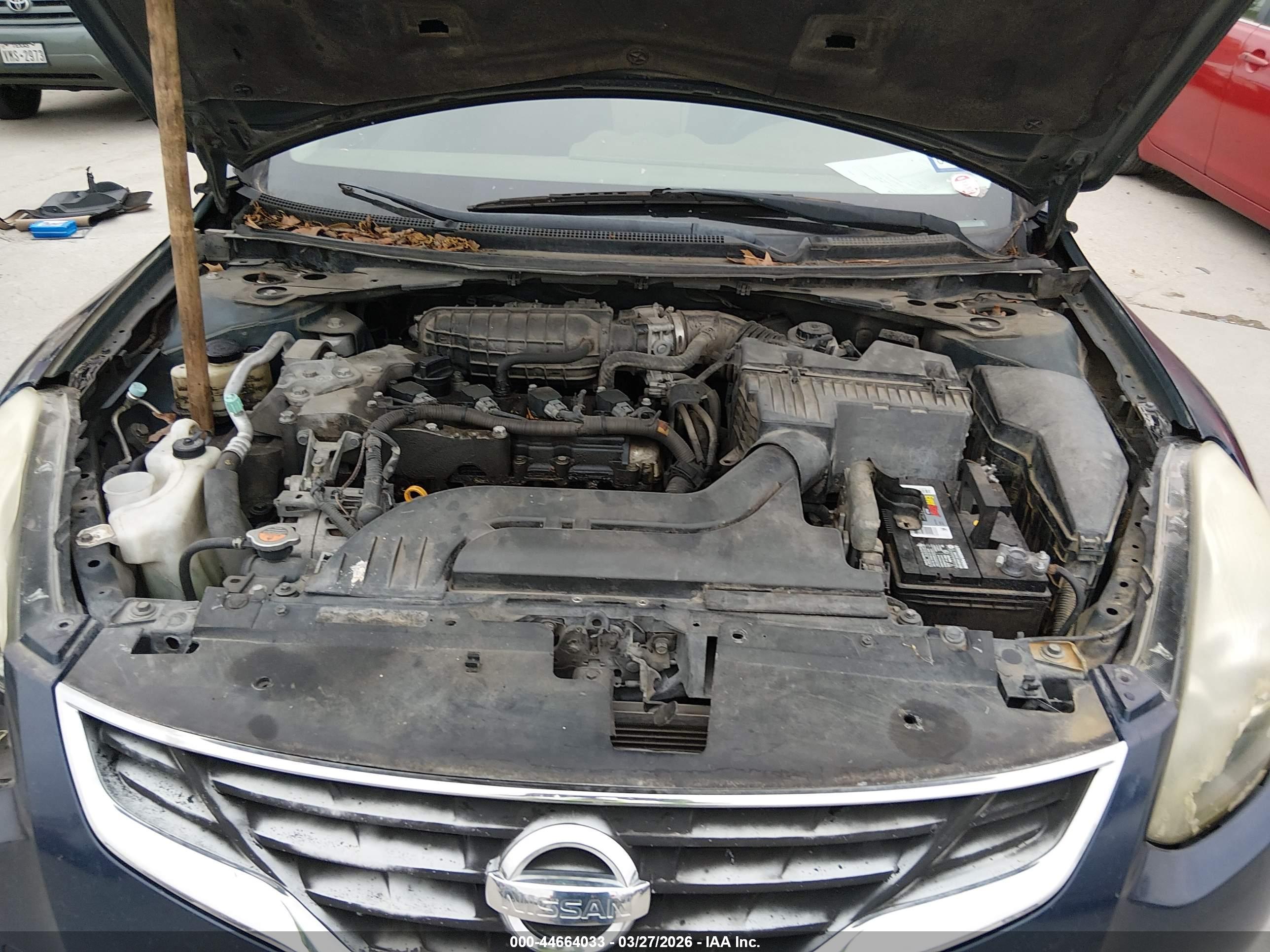 NISSAN ALTIMA image 10
