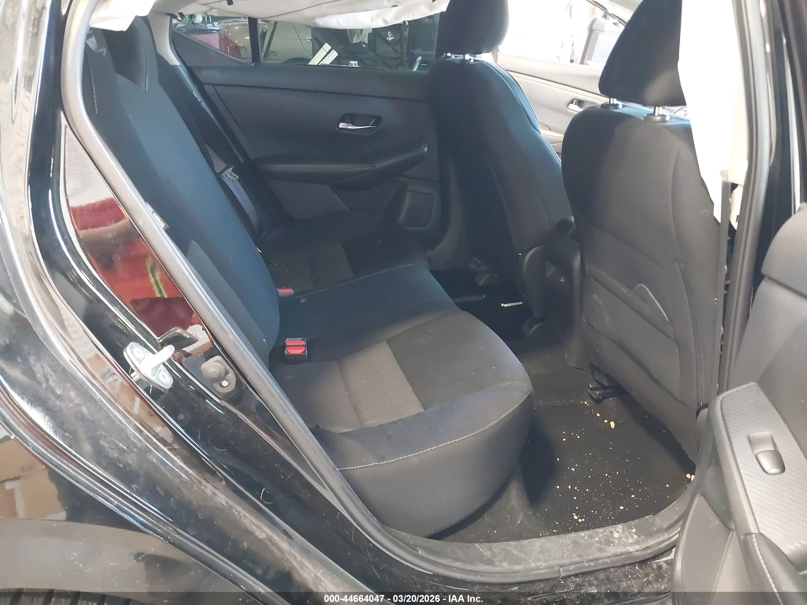 NISSAN SENTRA image 8