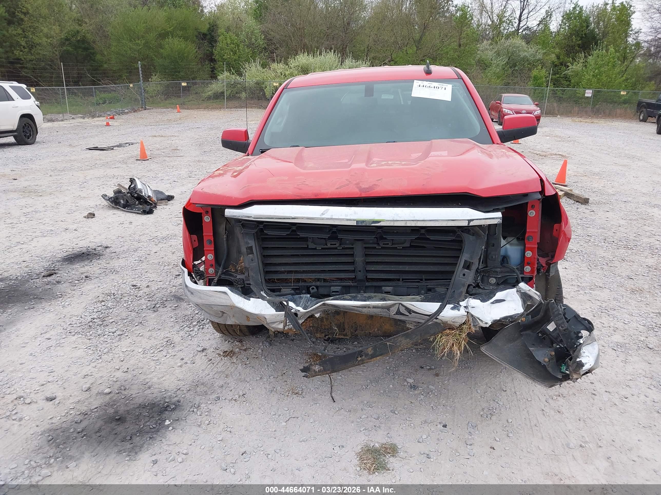 CHEVROLET SILVERADO image 6