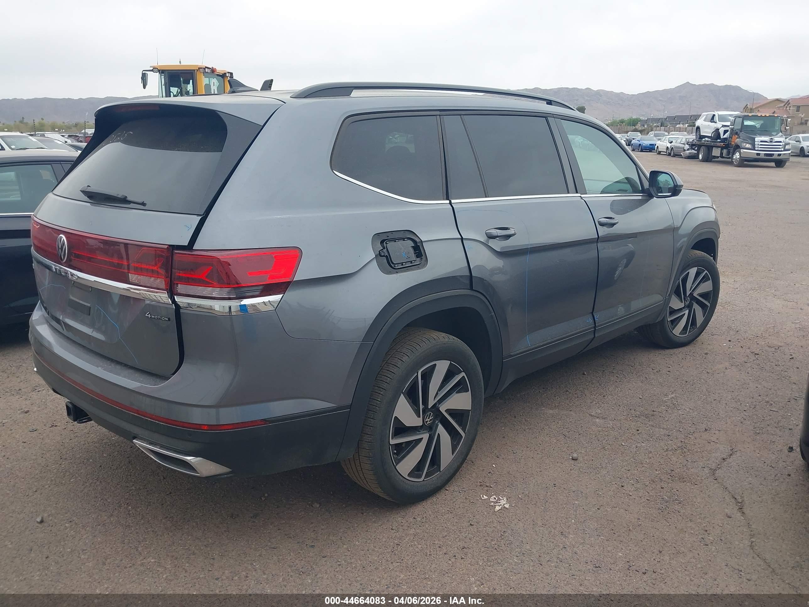 VOLKSWAGEN ATLAS image 4