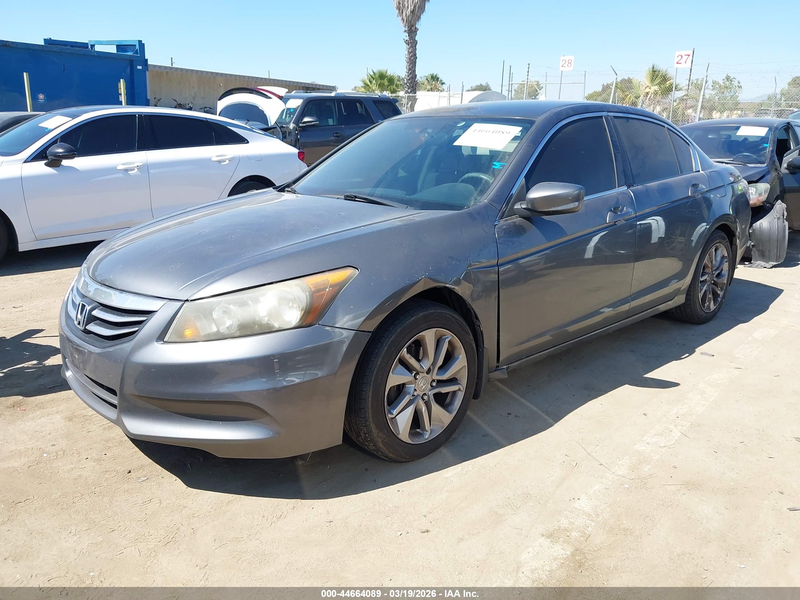 HONDA ACCORD image 2