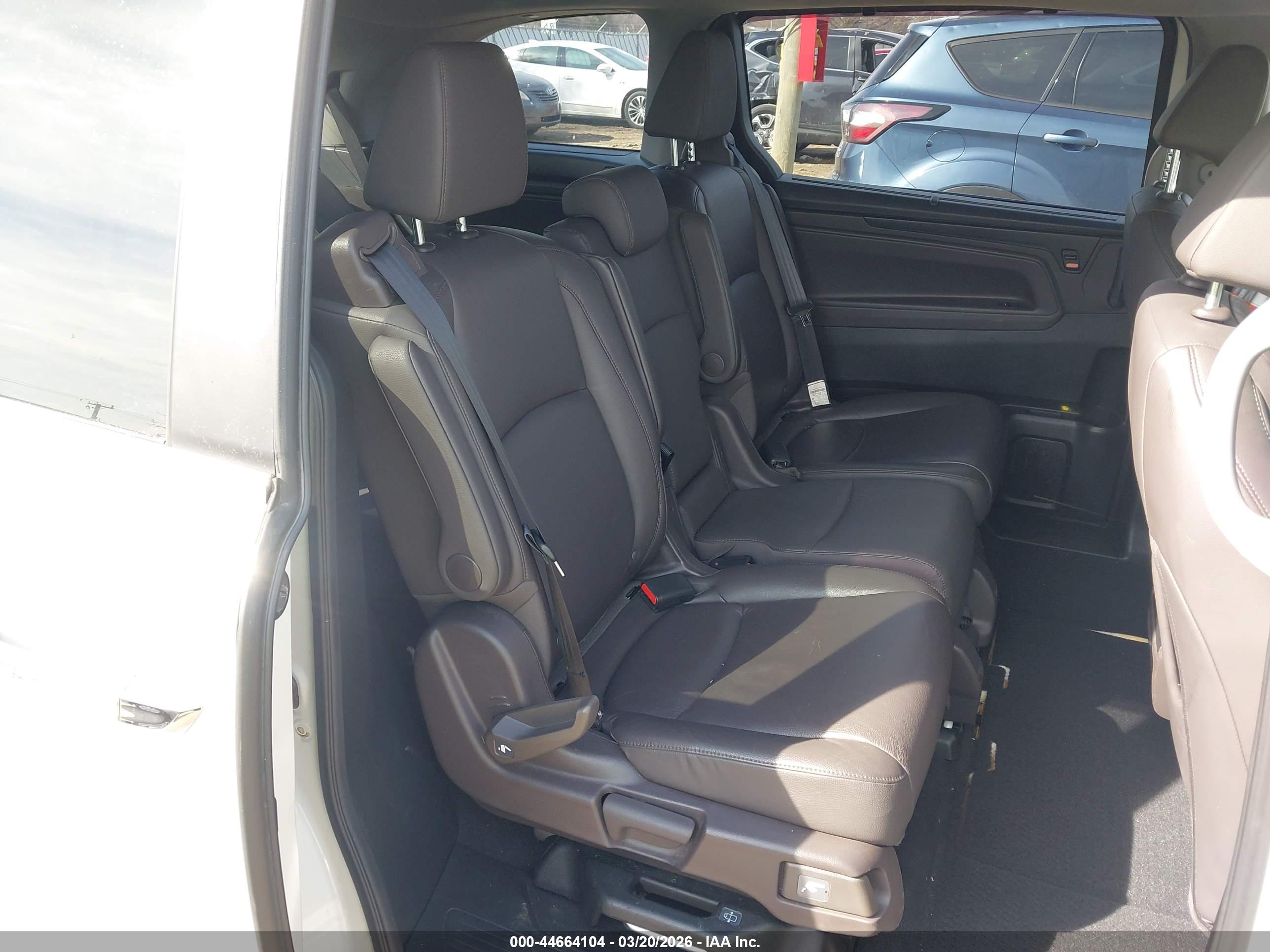 HONDA ODYSSEY image 8