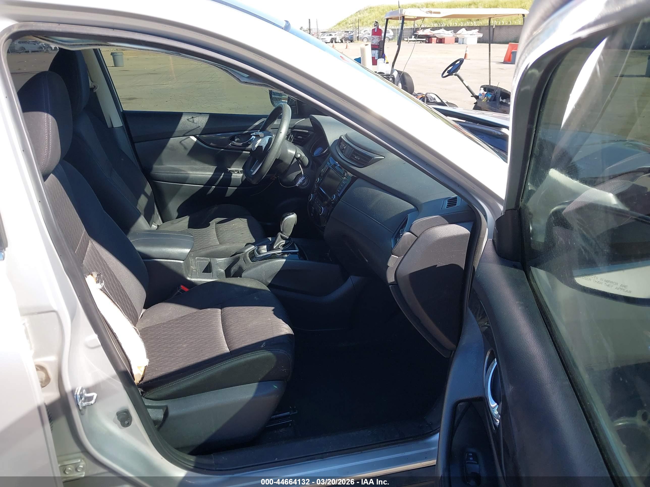 NISSAN ROGUE image 5