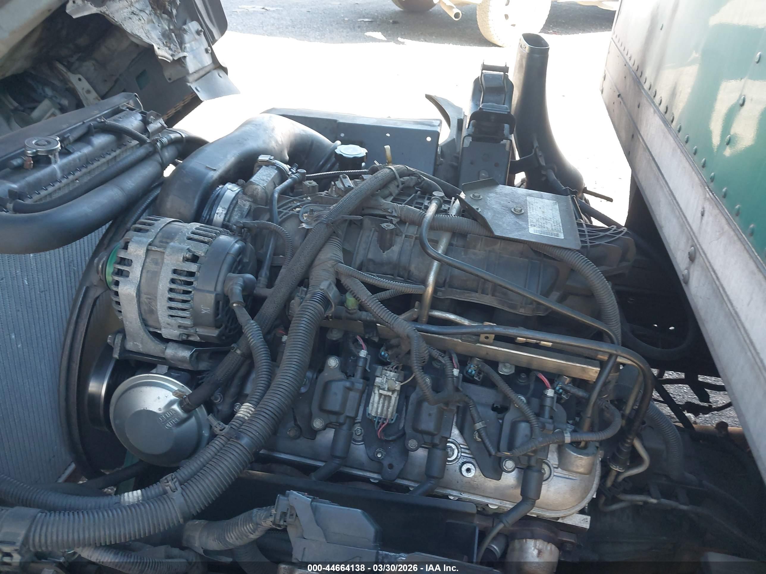 ISUZU NPR image 10