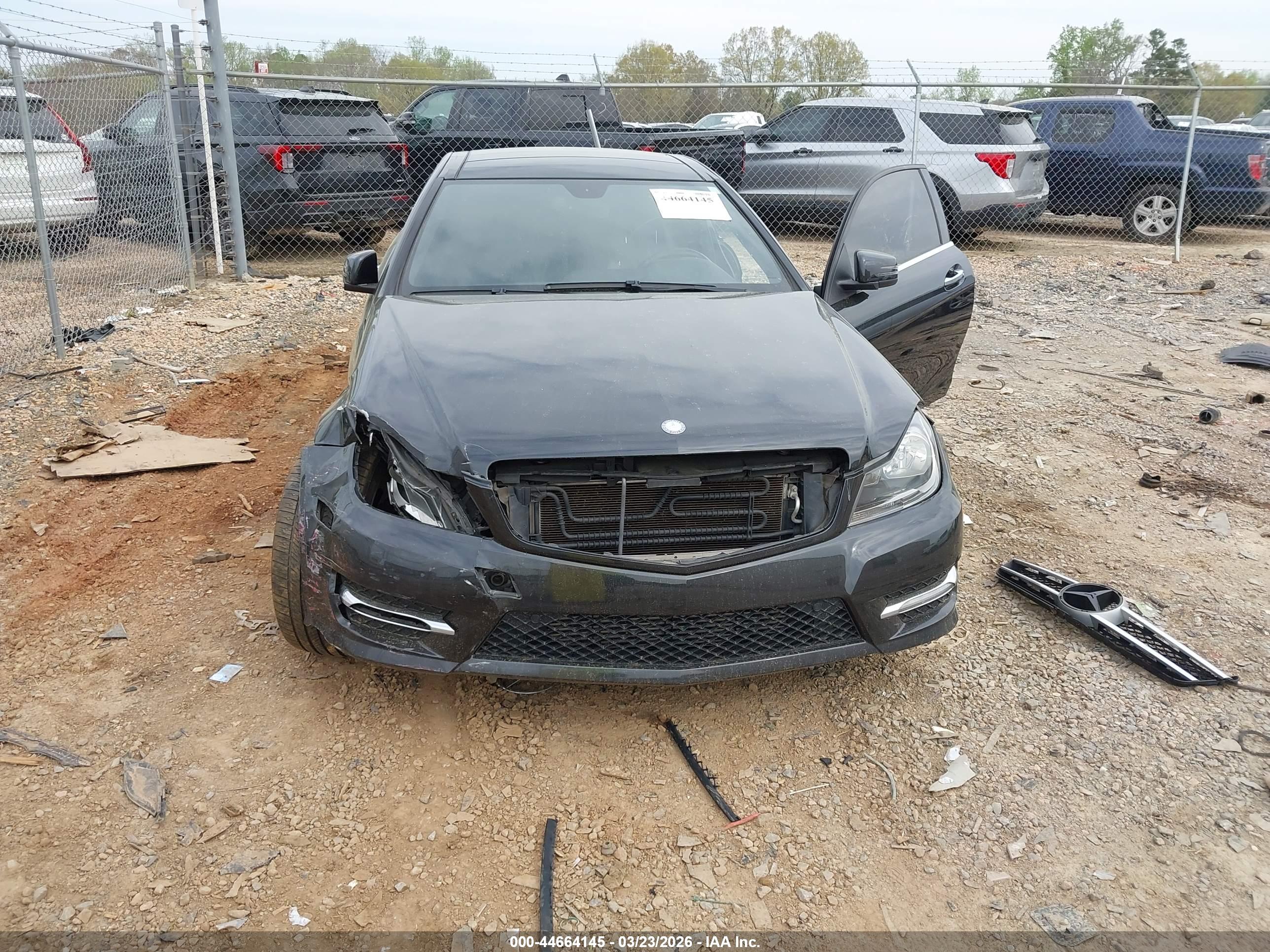 MERCEDES-BENZ C image 6