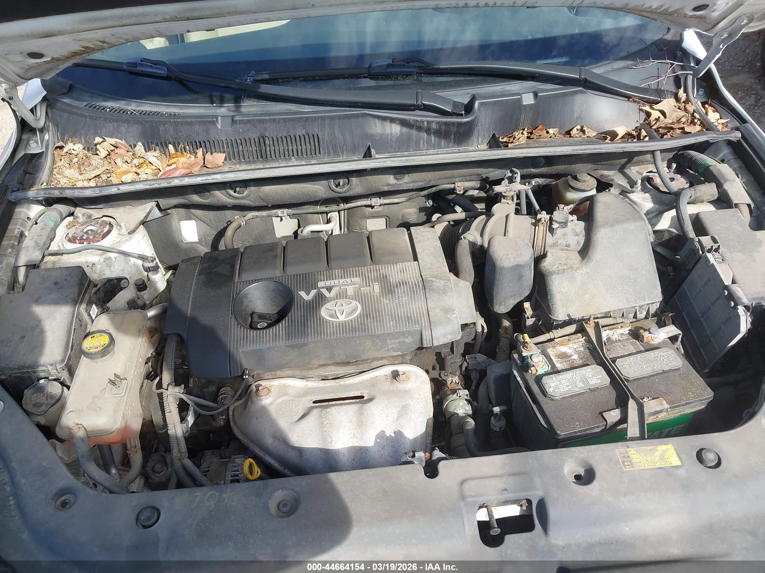 TOYOTA RAV4 image 10