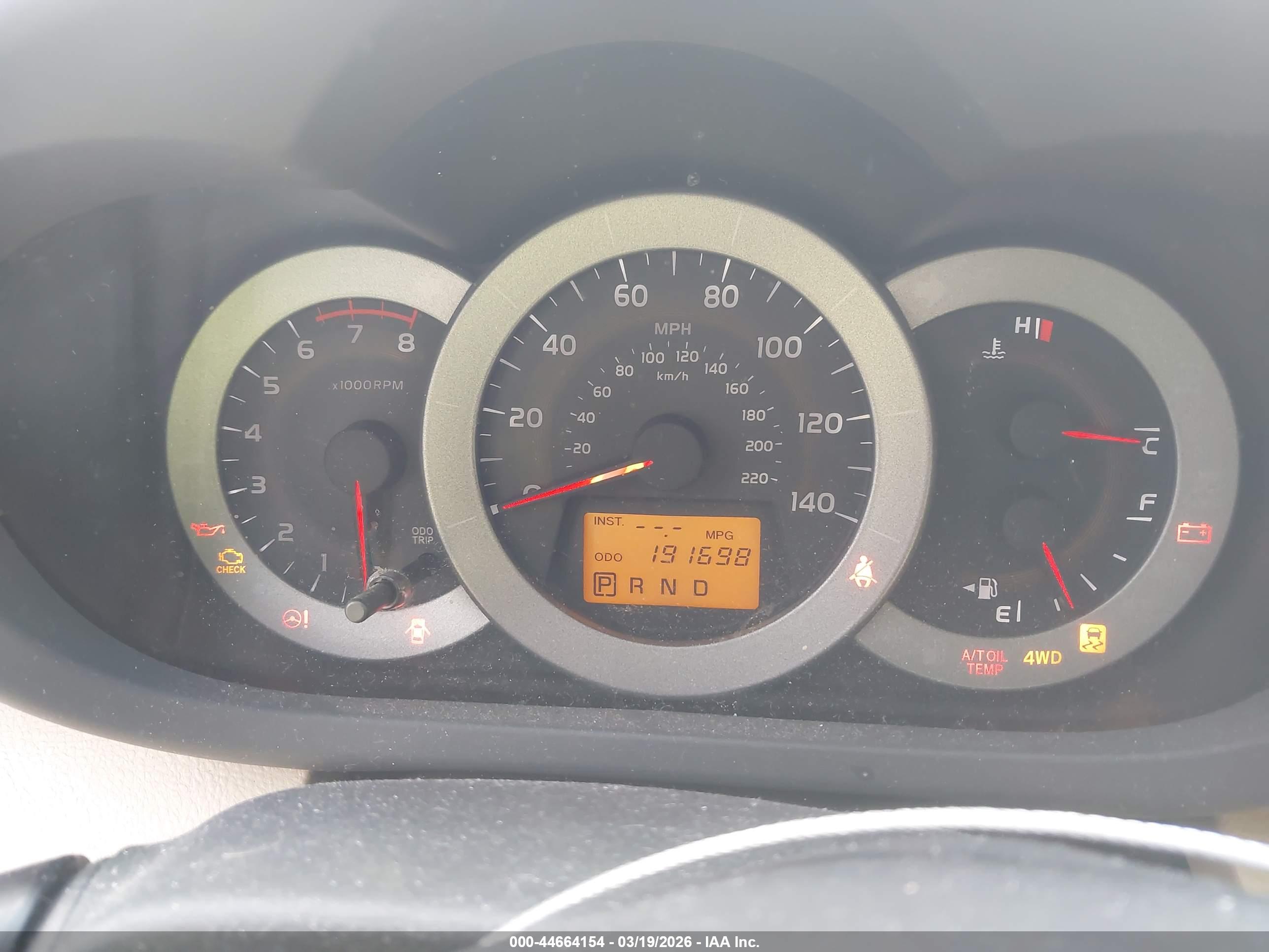 TOYOTA RAV4 image 7