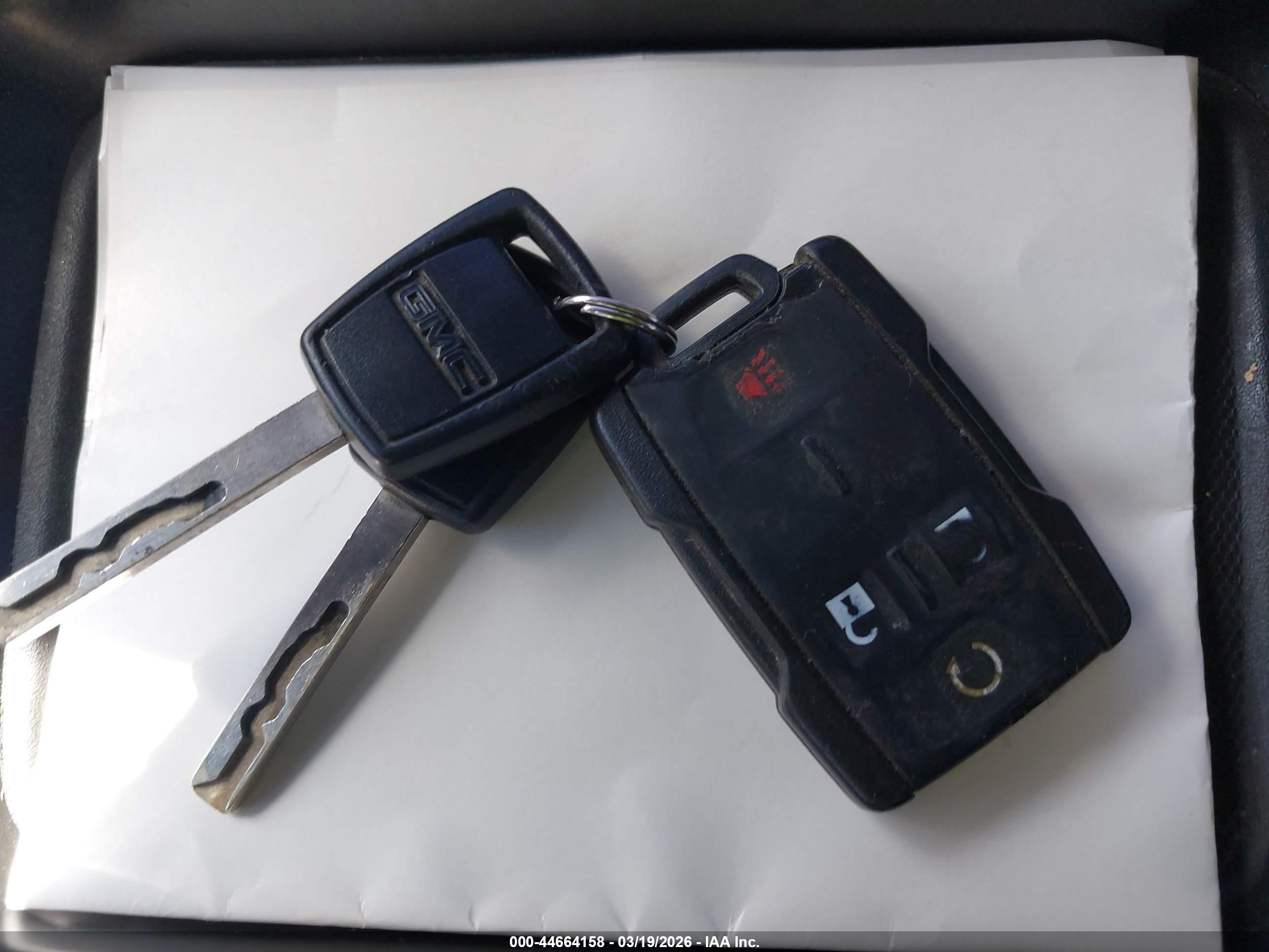 GMC SIERRA image 11