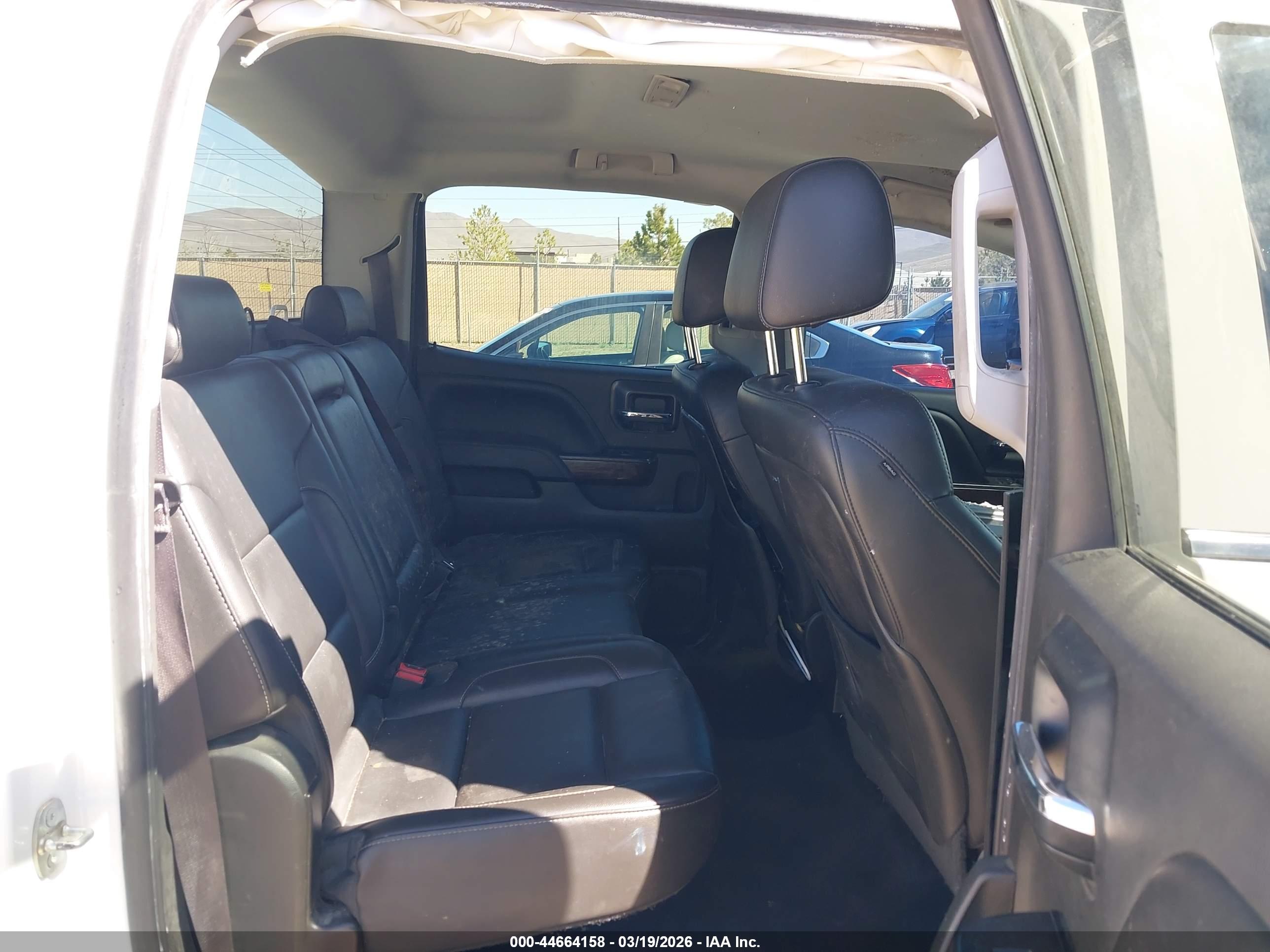 GMC SIERRA image 8
