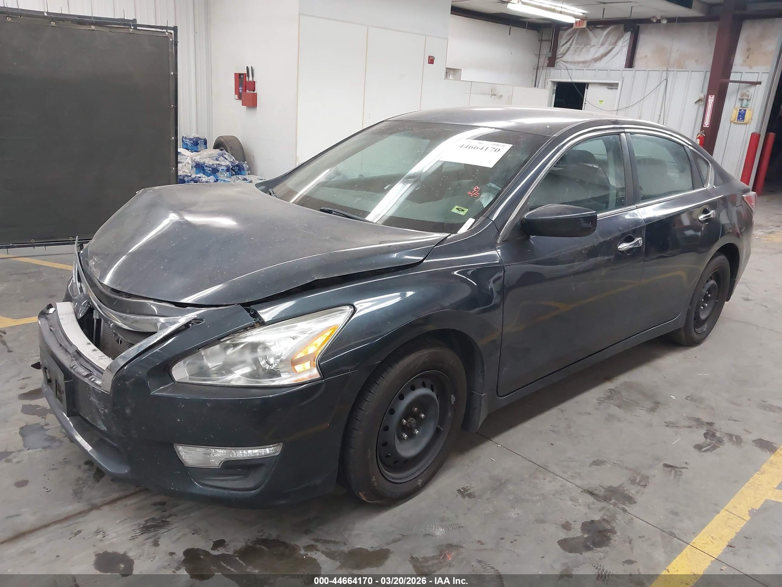 NISSAN ALTIMA image 2