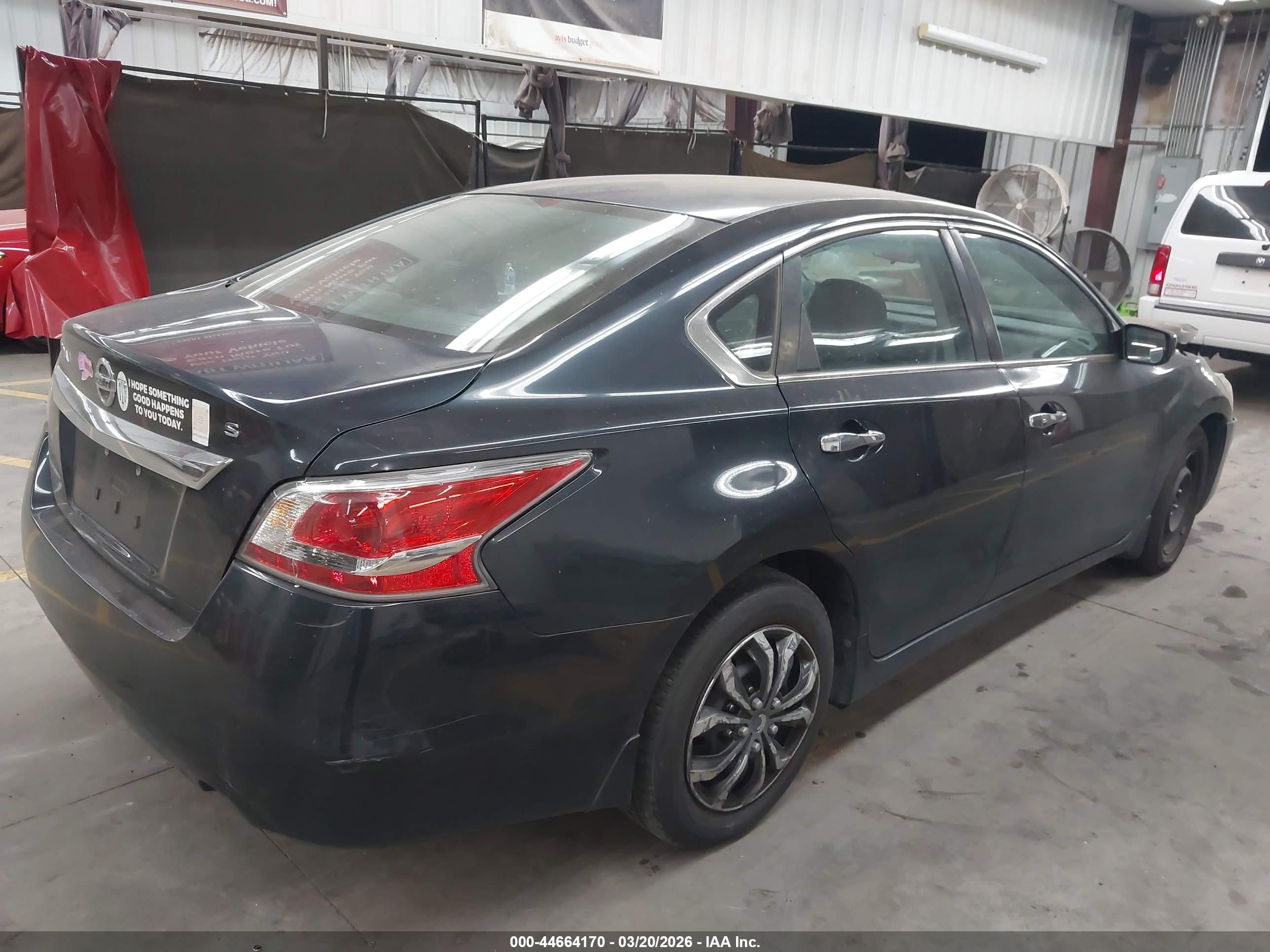 NISSAN ALTIMA image 4