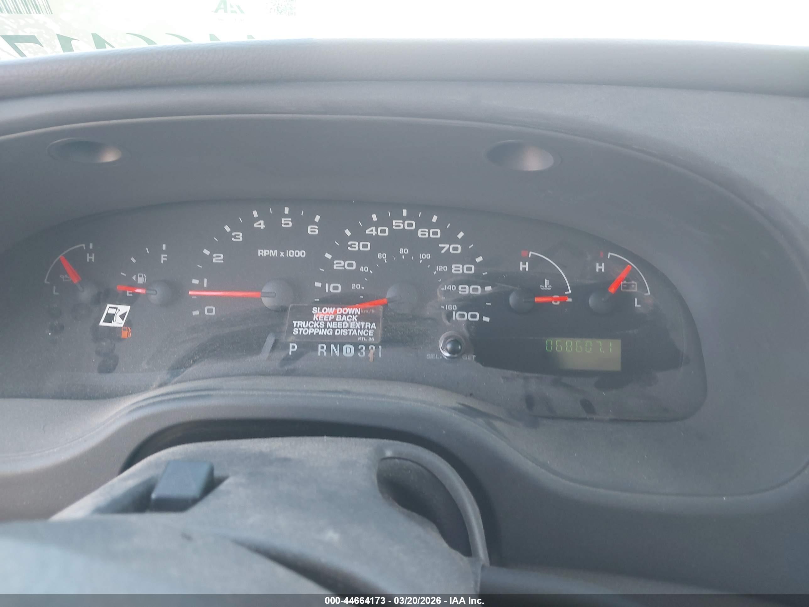 FORD E-350 image 6