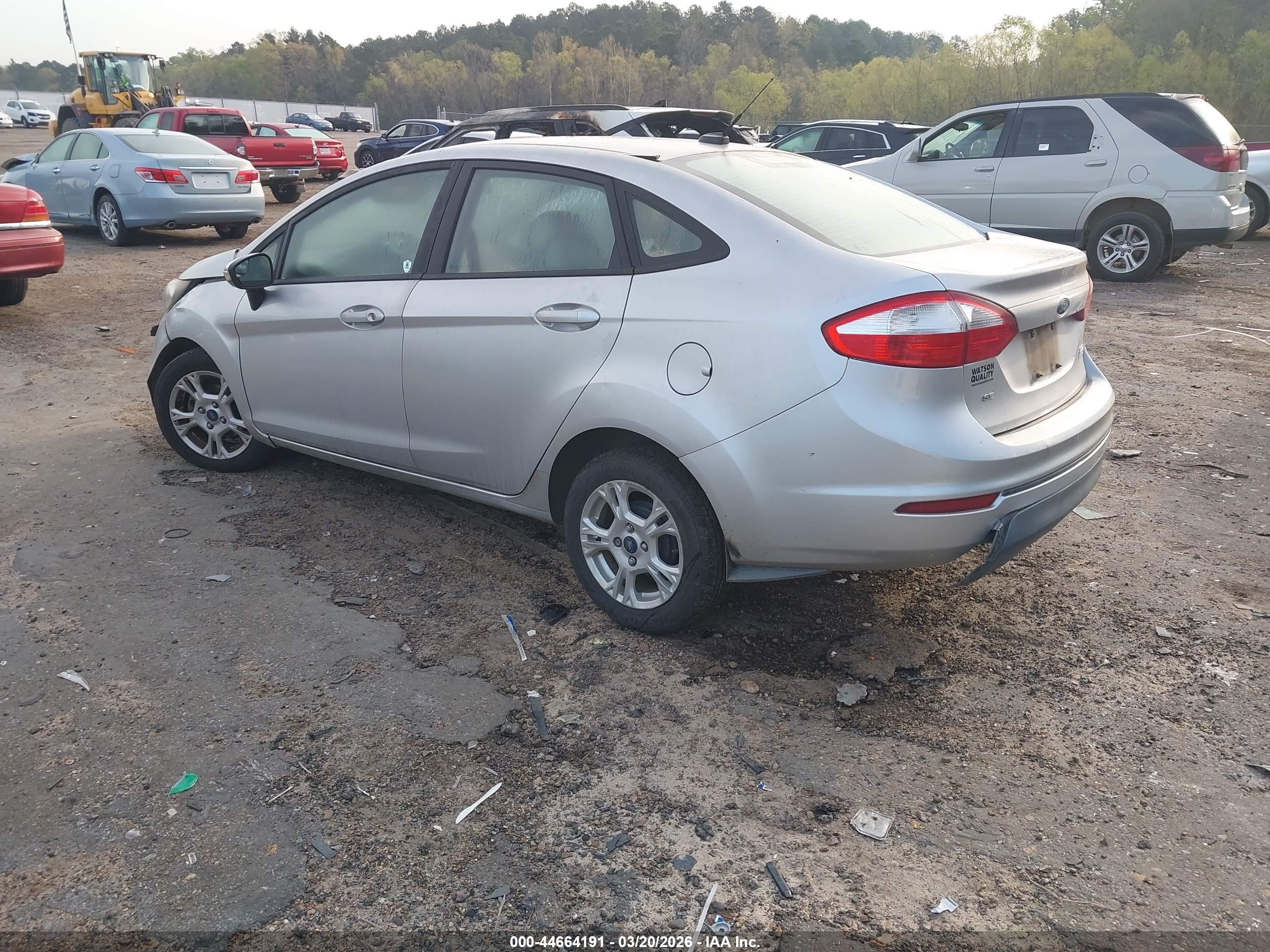 FORD FIESTA image 3
