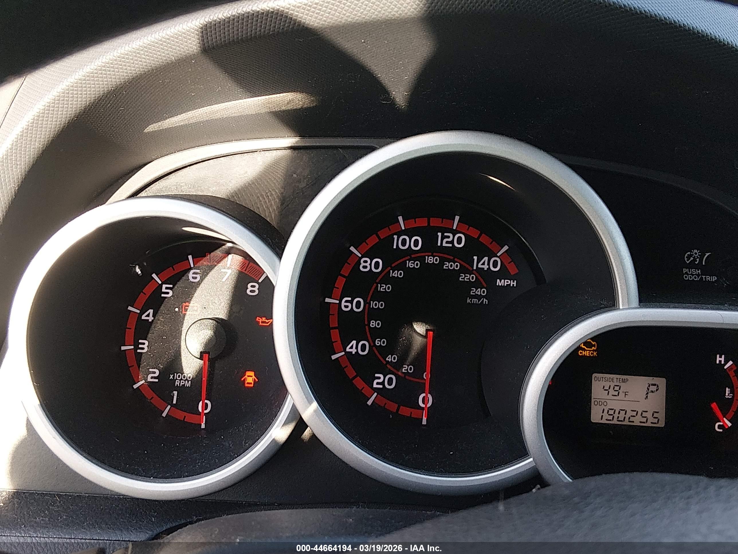 PONTIAC VIBE image 7
